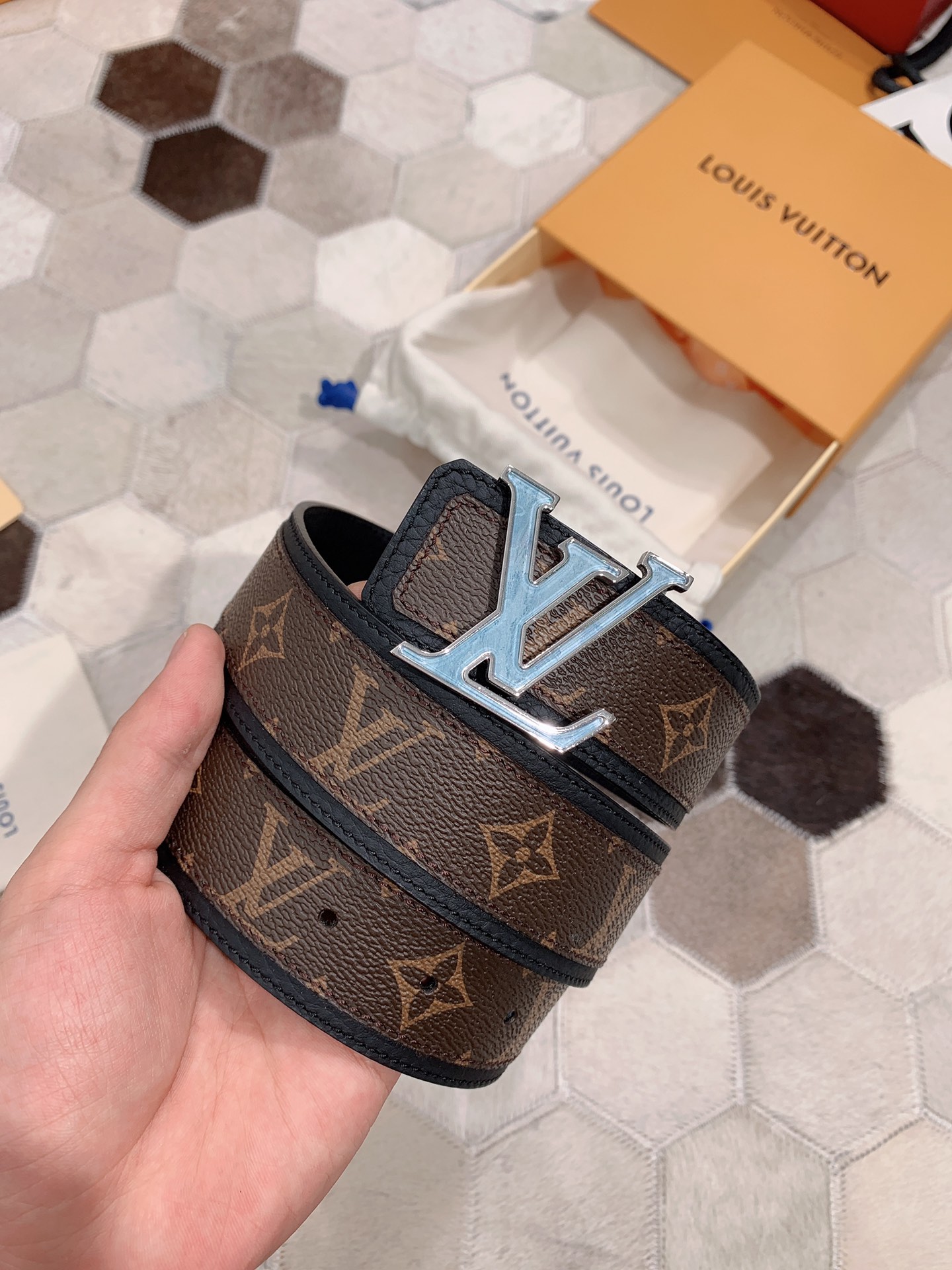 L*ouis V*uitton Belts Top Quality 40MM