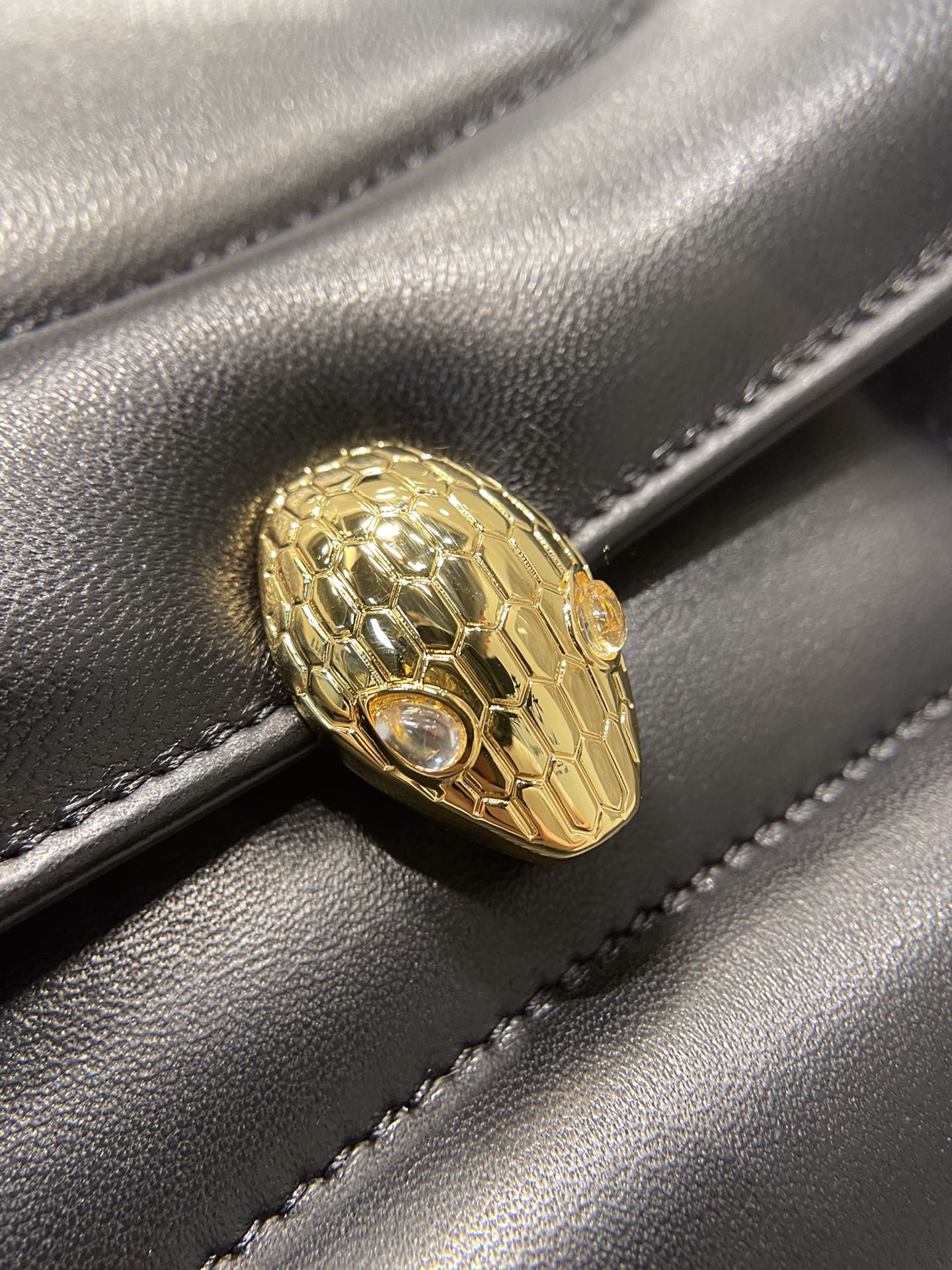 B*vlgari Top Quality Bag 19.2*15*6CM