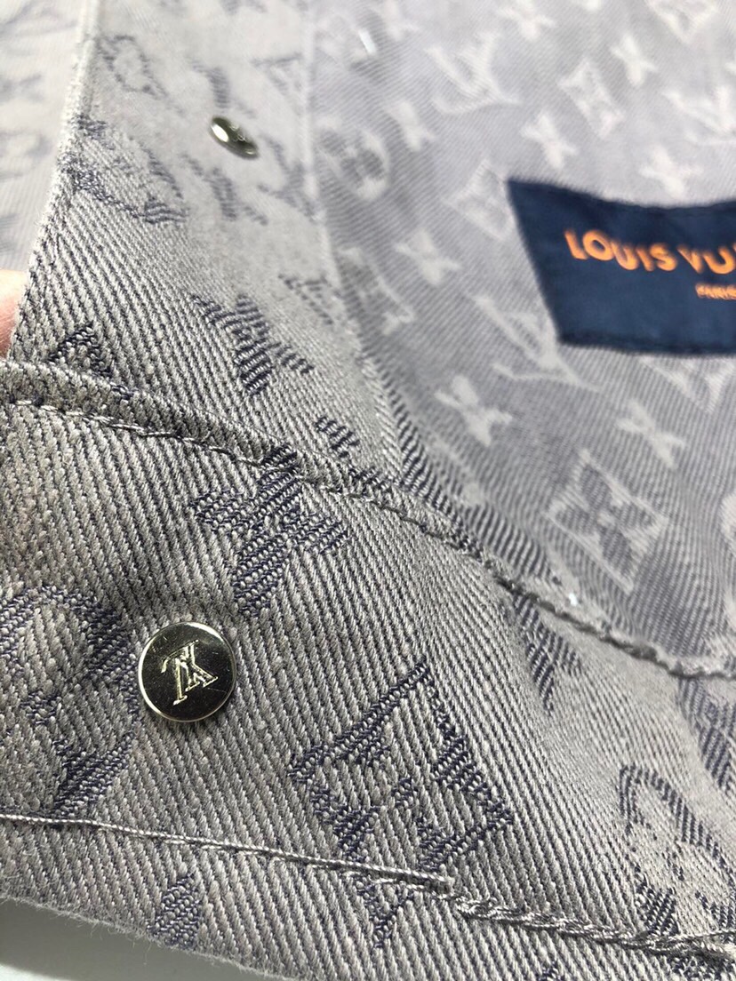 Men Jacket/Sweater Top Quality11