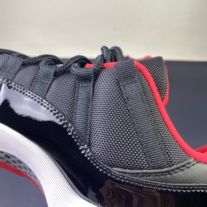 Air Jordan 11 Retro Low Bred
