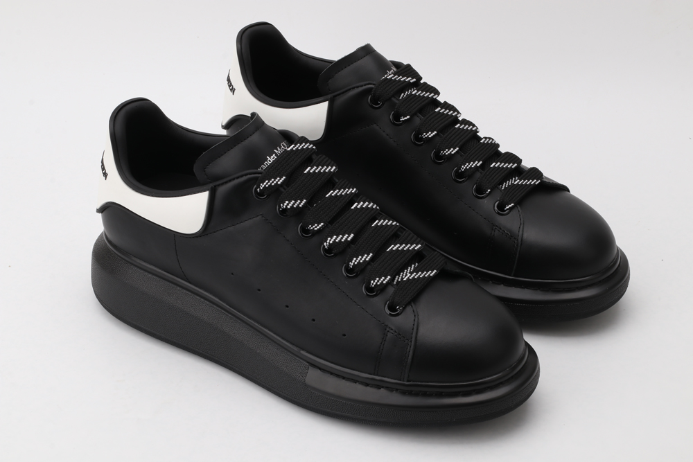 A*exander M*queen Sneaker