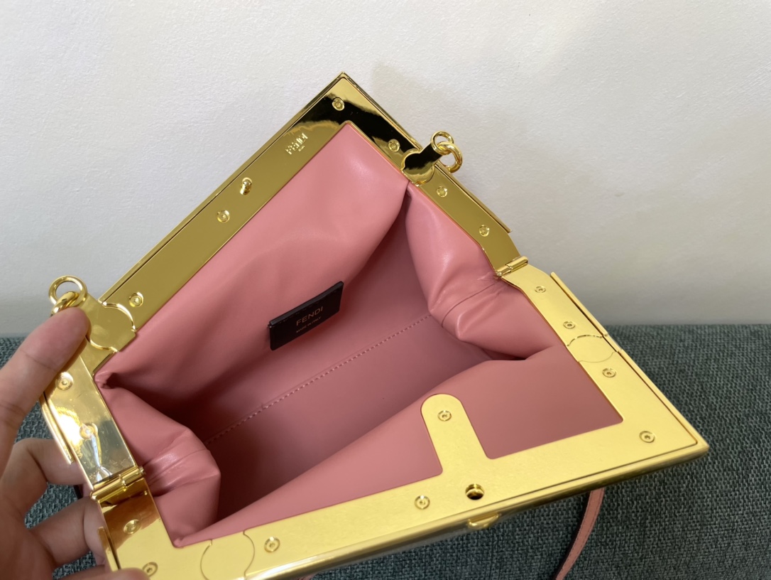 F*endi Top Bag 26*9.5*18CM