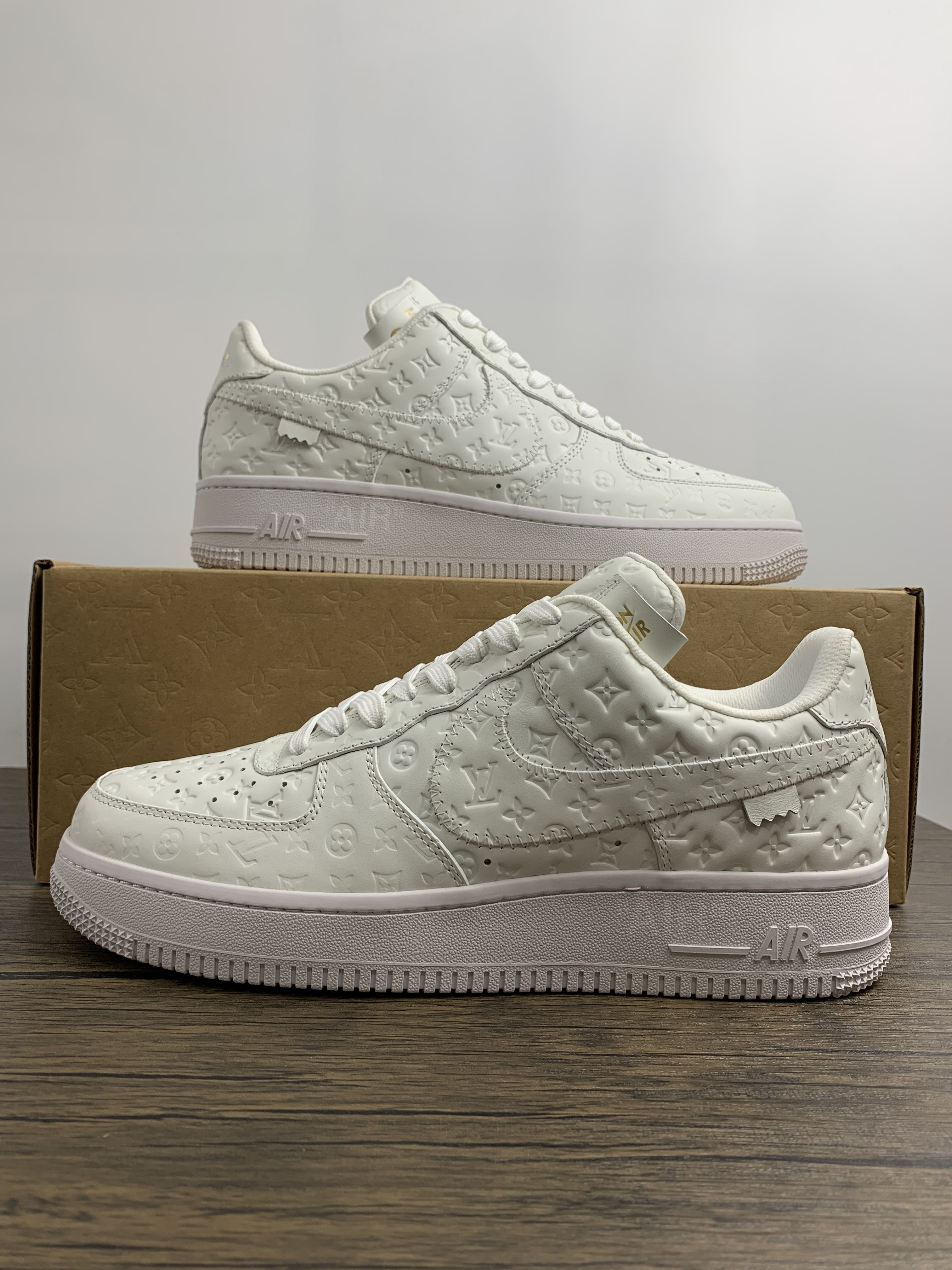 from Men L*ouis V*uitton * nike air force 1 Top Sneakers