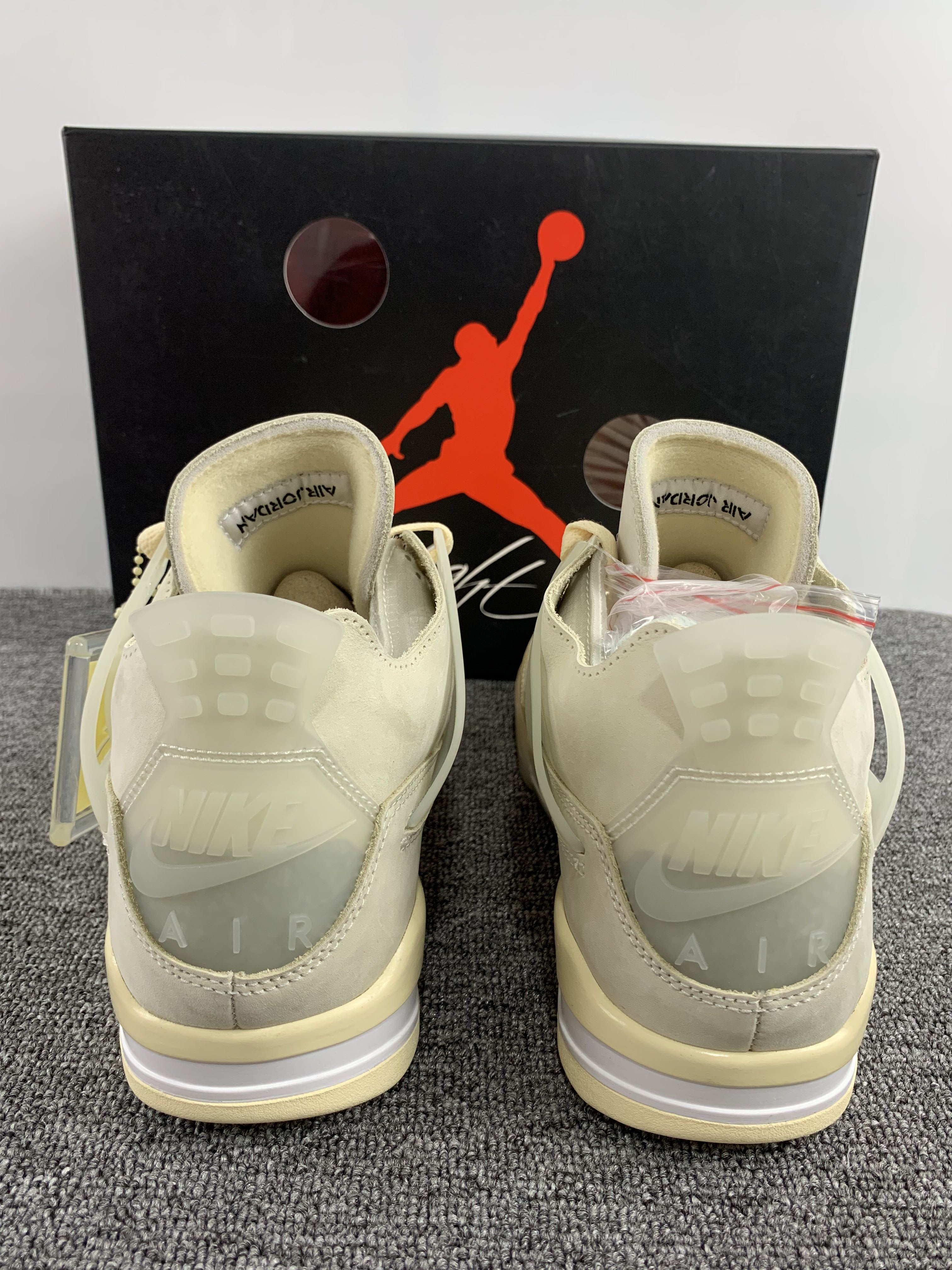 nike Air Jordan 4 Retro