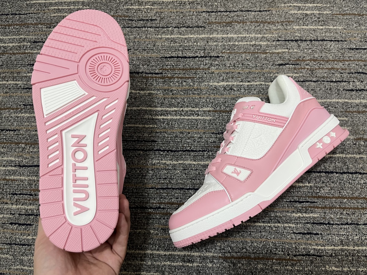 Women L*ouis V*uitton Top Sneakers