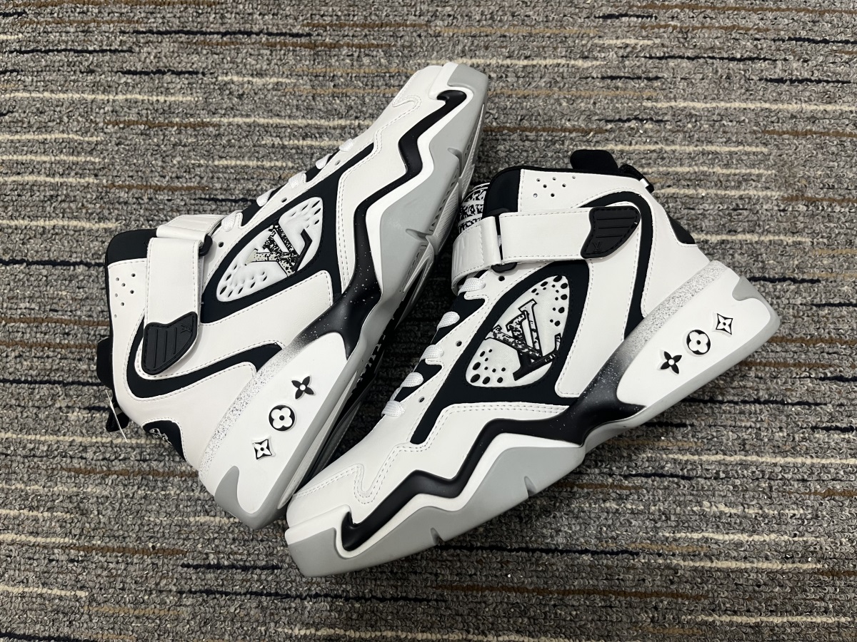 Men L*ouis V*uitton Top Sneakers