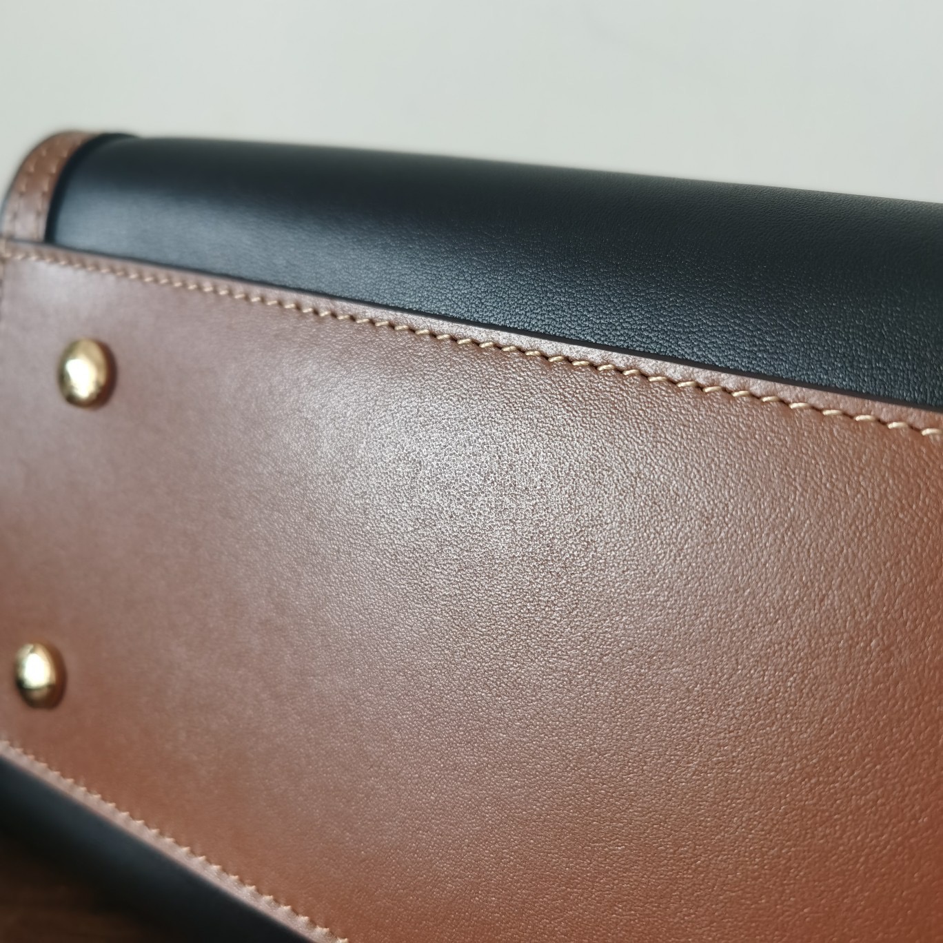 B*urberry 6641 8871 title Vintage handbag Top Quality