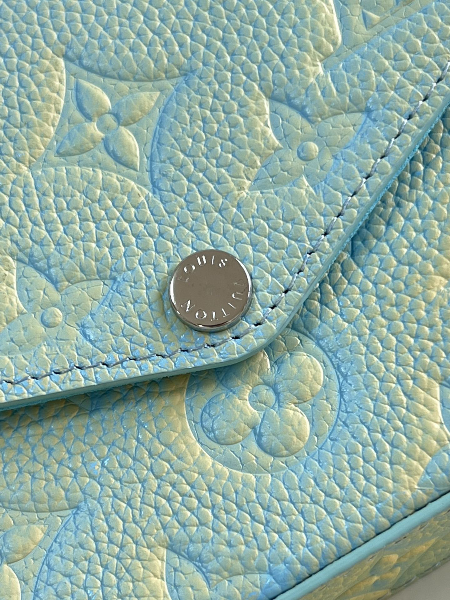 L*ouis V*uitton Top Bag 21*11*2CM