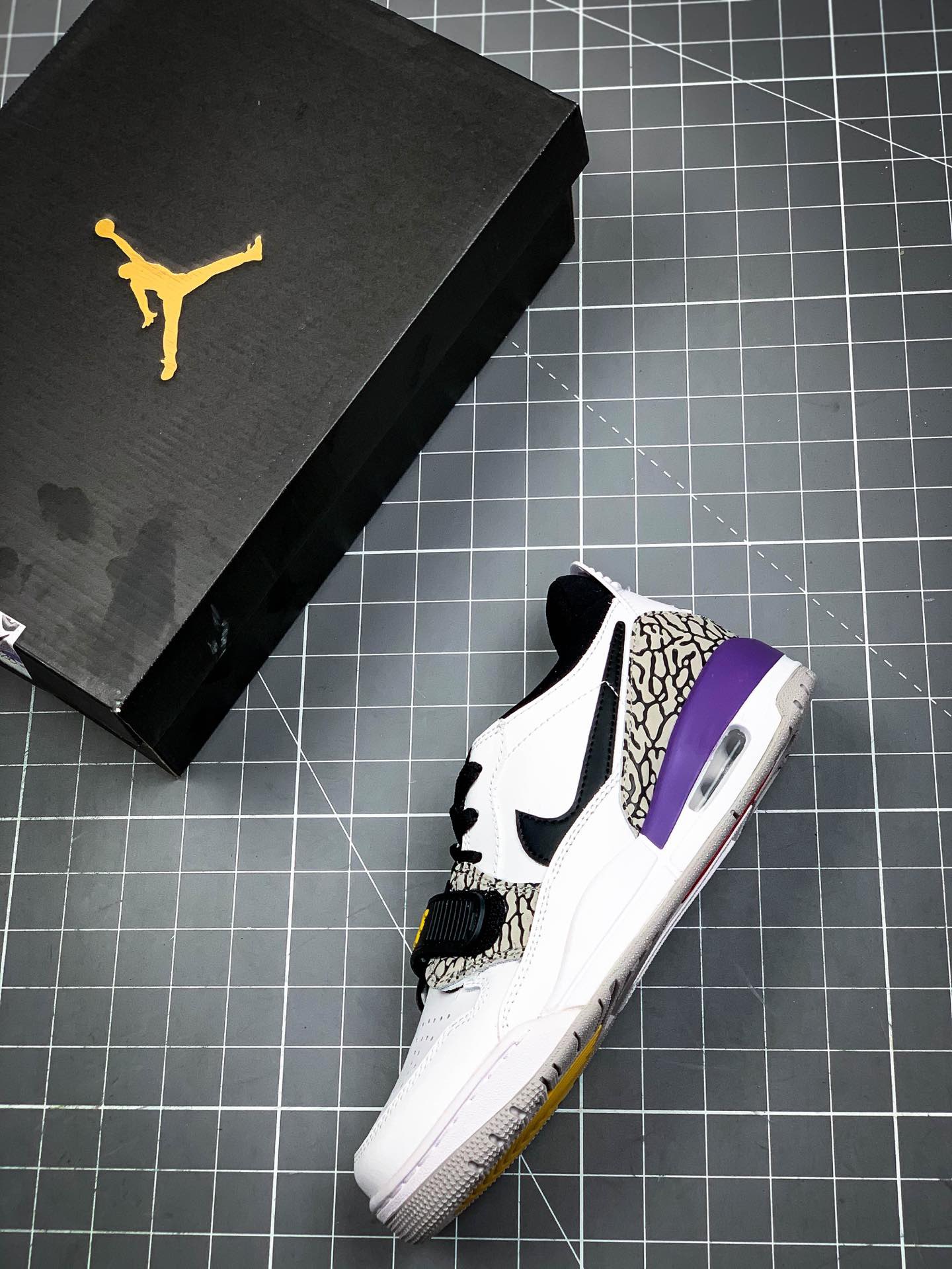 Air Jordan Legacy 312