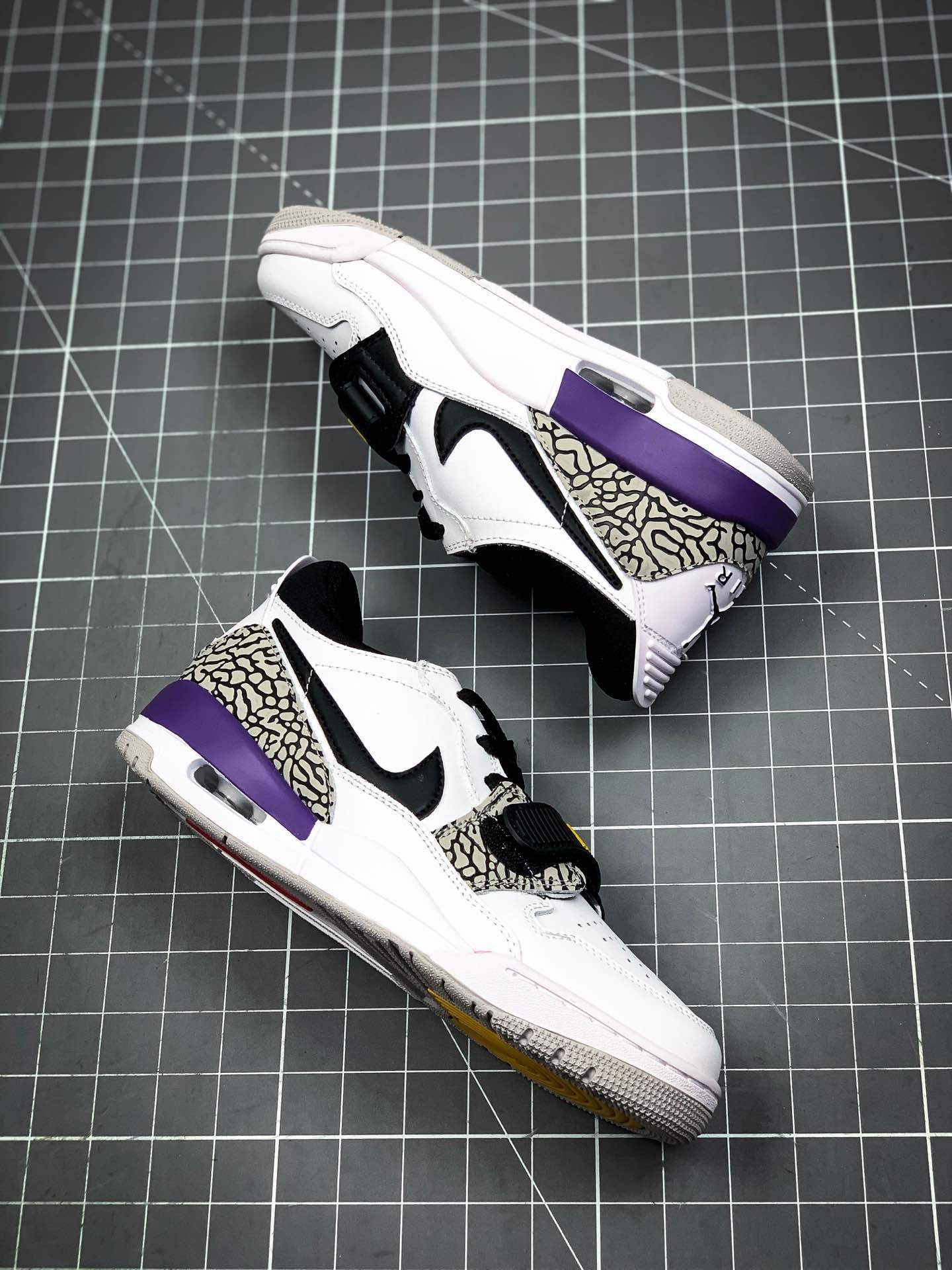 Air Jordan Legacy 312