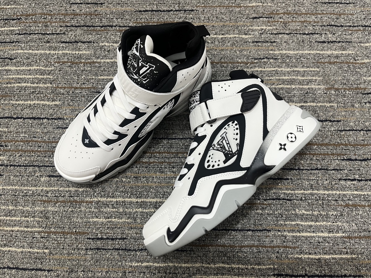 Men L*ouis V*uitton Top Sneaker