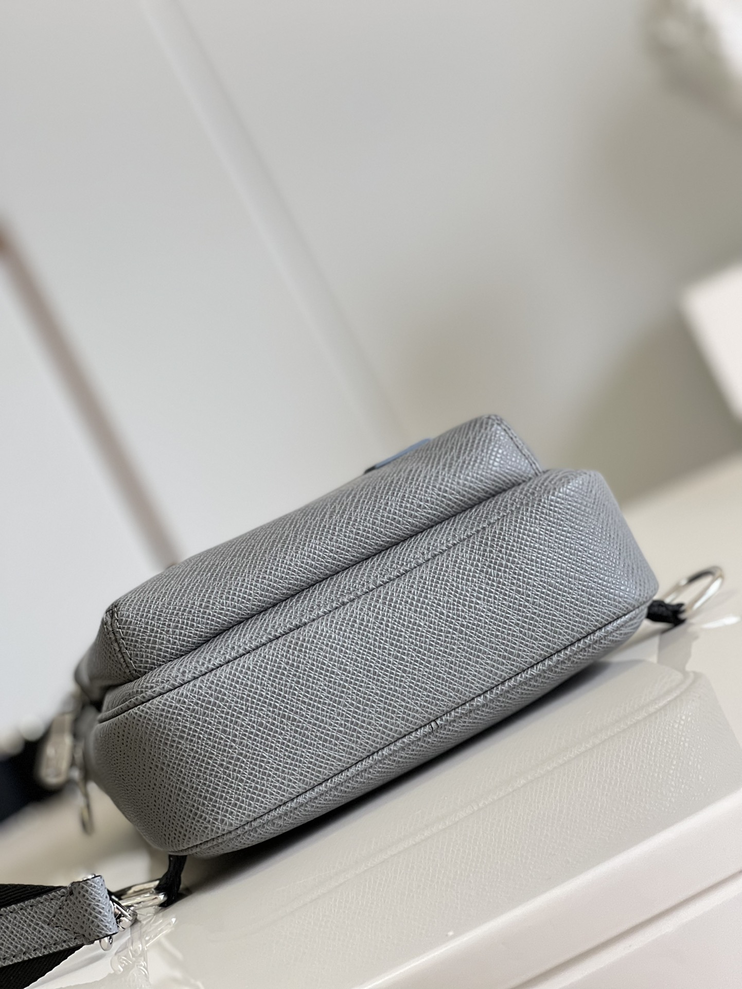 L*ouis V*uitton Bag Top Quality 20*31*10CM