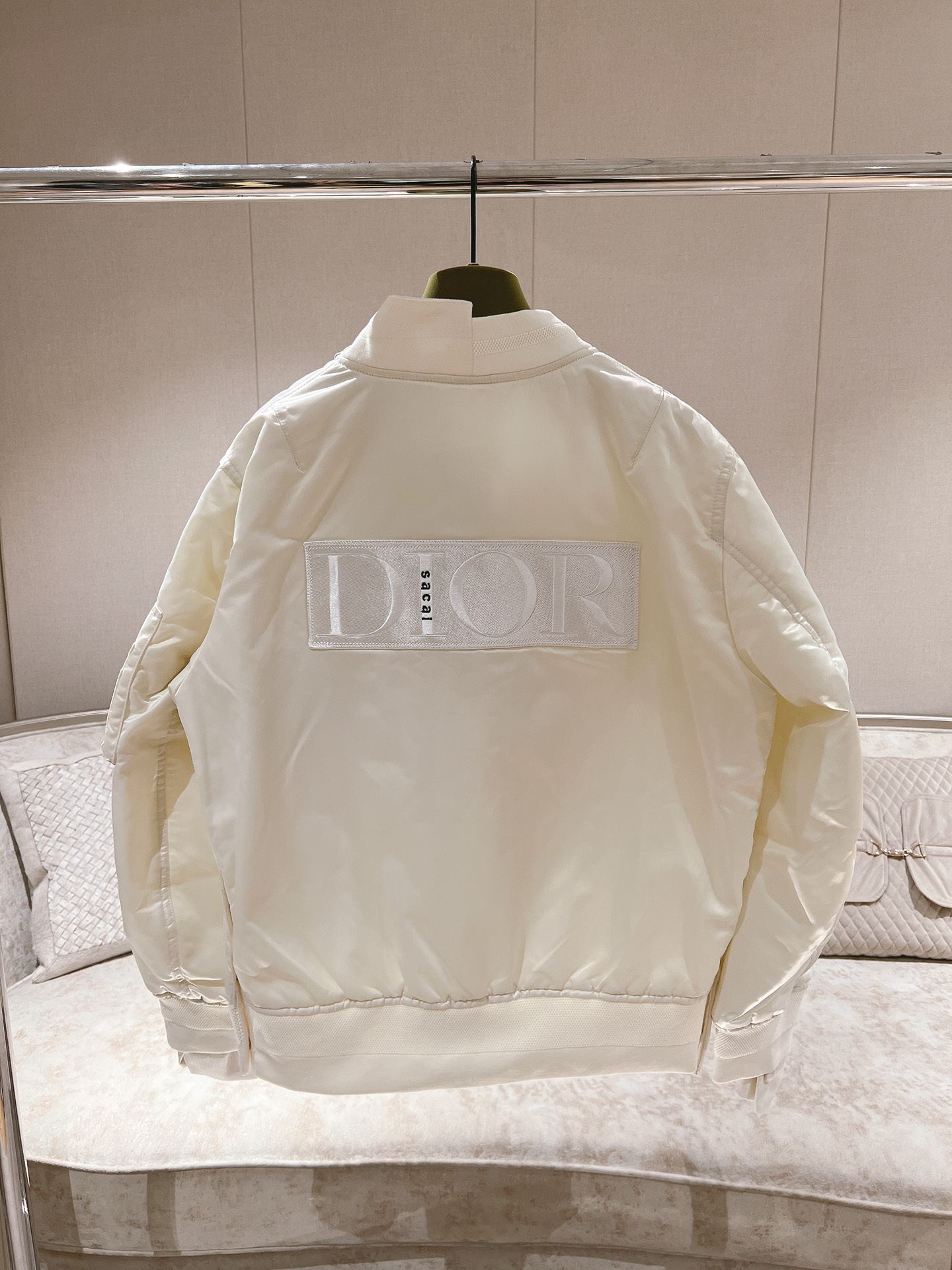 Men Jacket/Sweater Top Quality