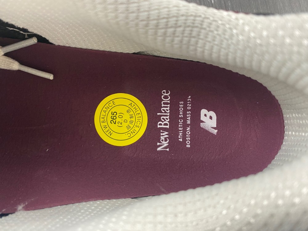 N*ew B*alance Sneakers Maikesneakers