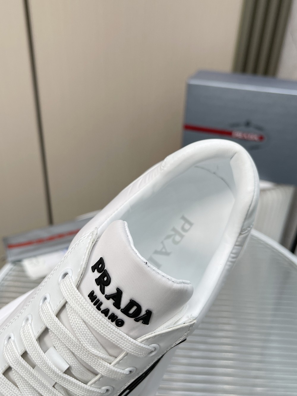 Men P*rada Top Sneaker （ ）