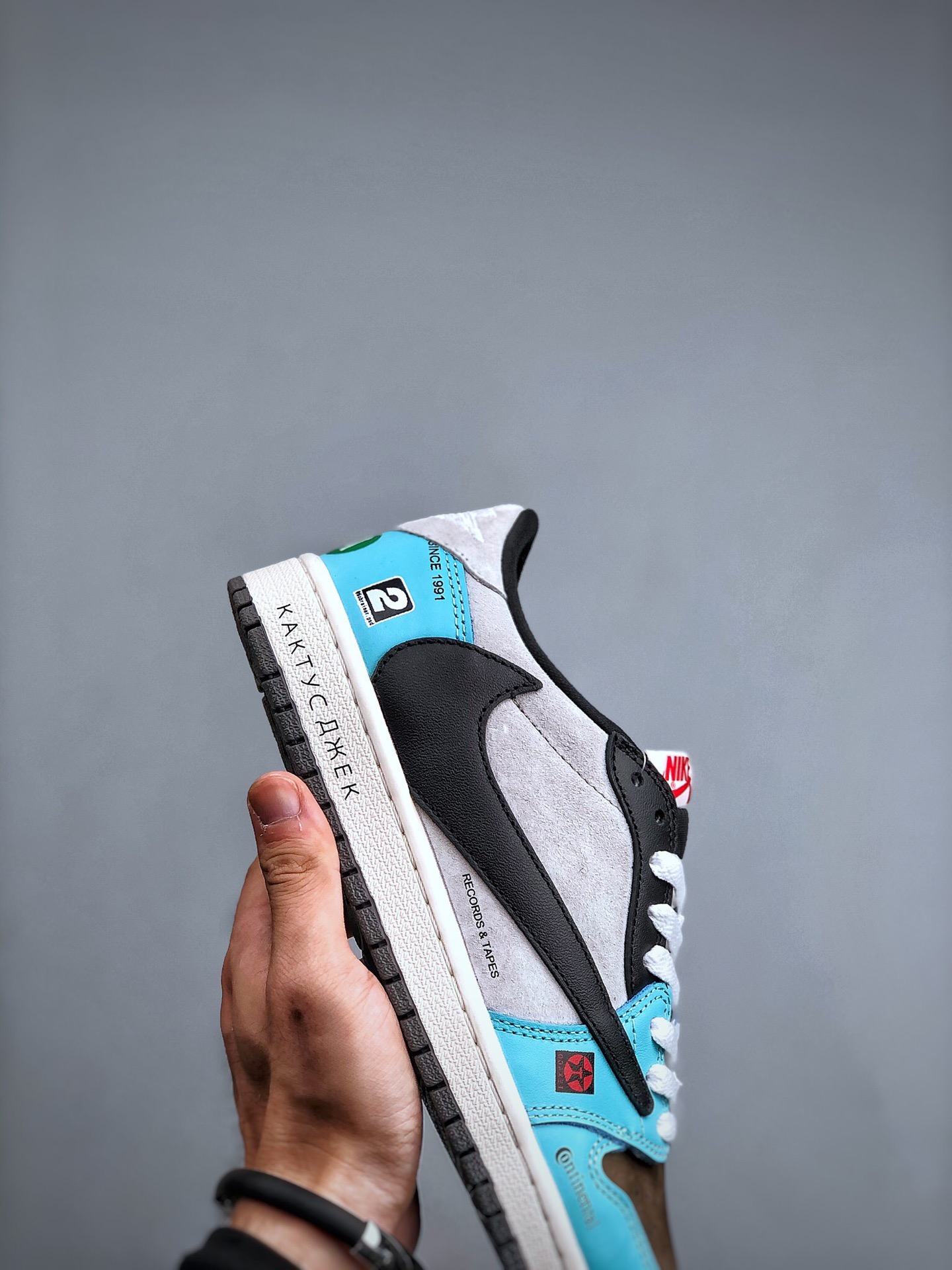 T*ravis S*cott Nike Air Jordan 1 low AJ1 DM7866-009