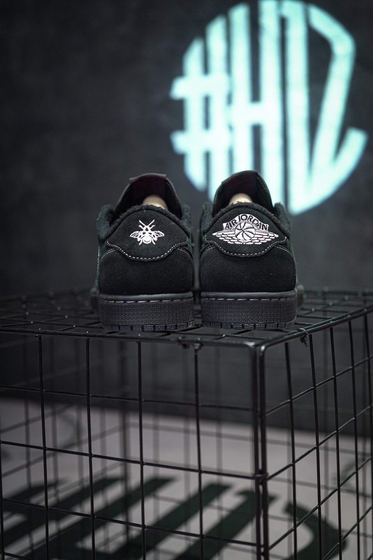 T*ravis S*cott Nike Air Jordan 1 low AJ1