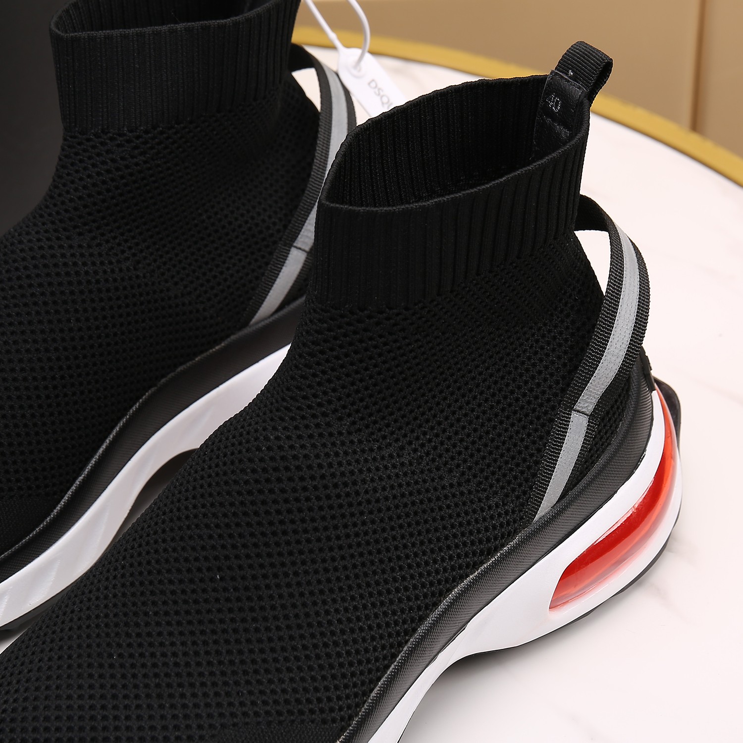 Men O*ff W*hite Top Sneakers