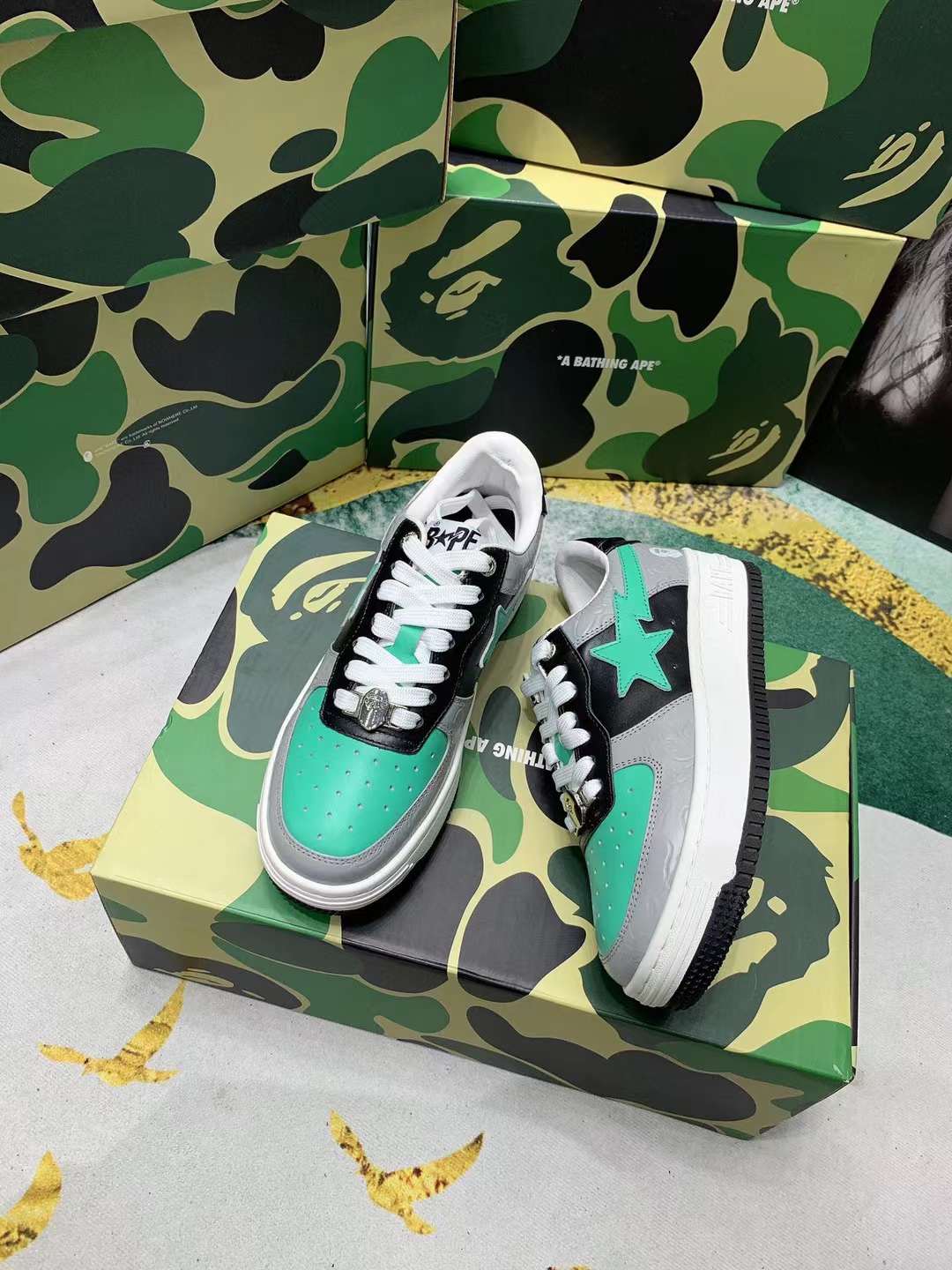 Men Women B*ape sta low Top Sneaker