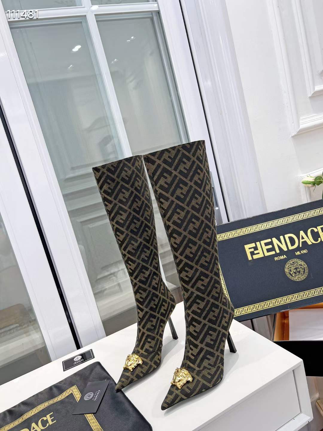 Women F*endi Top boots