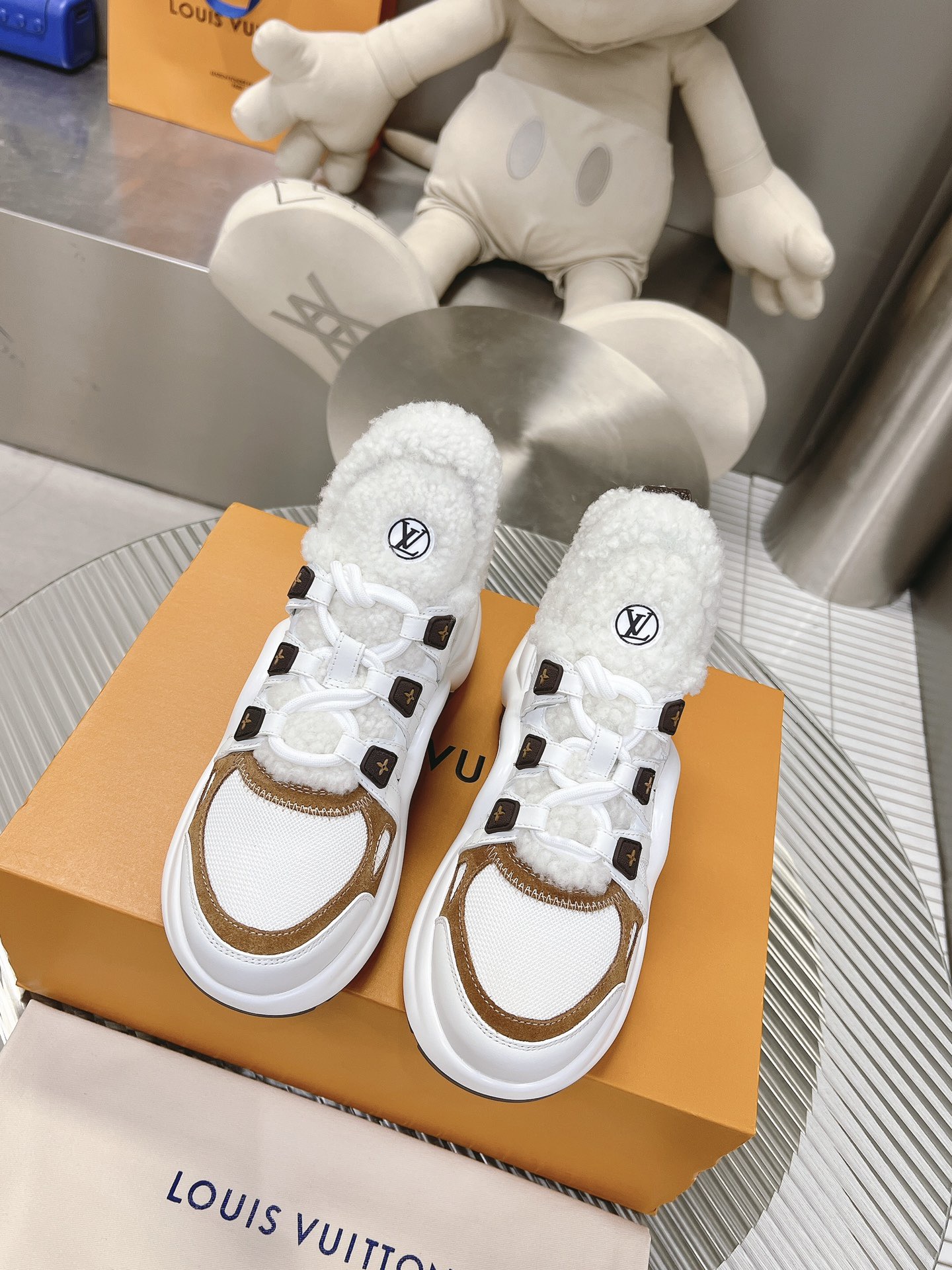 Women L*ouis V*uitton Top Sneaker Maikesneakers