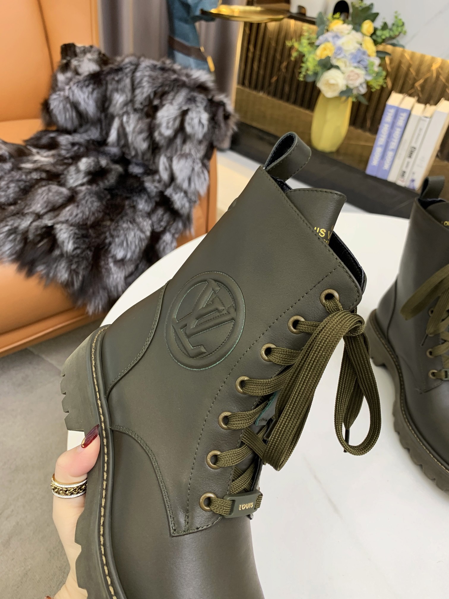 Women L*ouis V*uitton Top Boots Maikesneakers