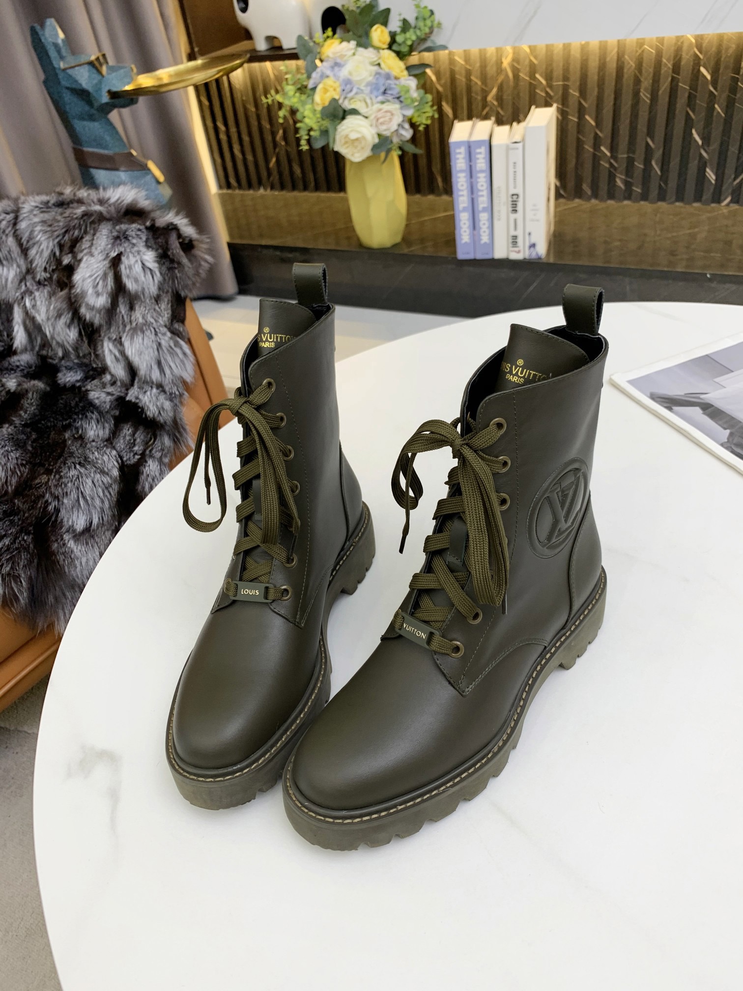 Women L*ouis V*uitton Top Boots Maikesneakers