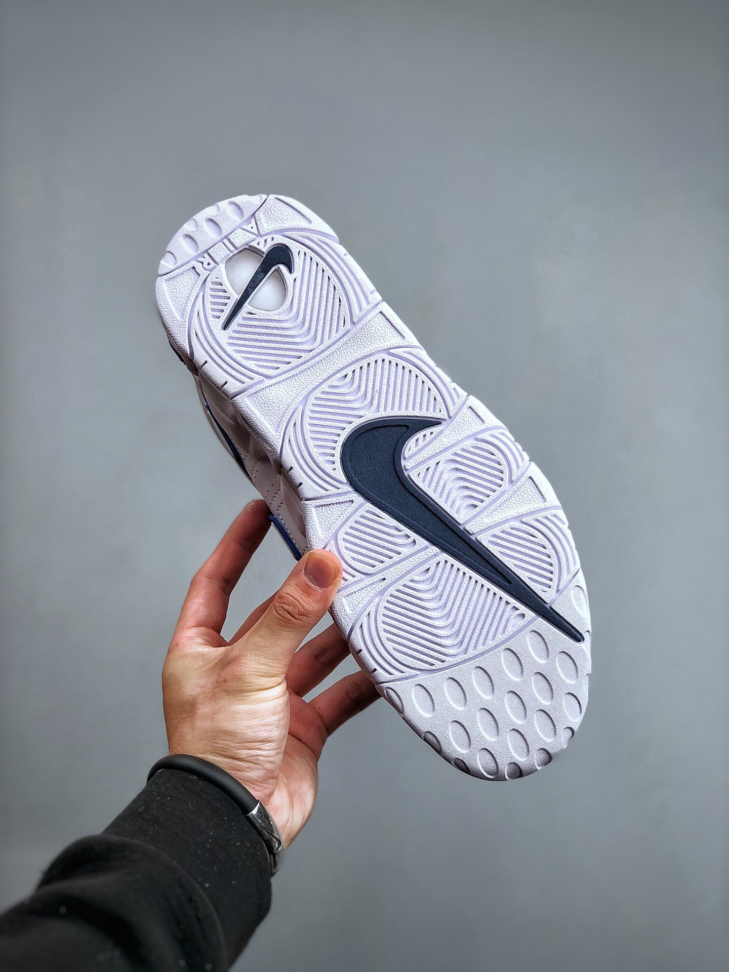 Nike air more uptempo