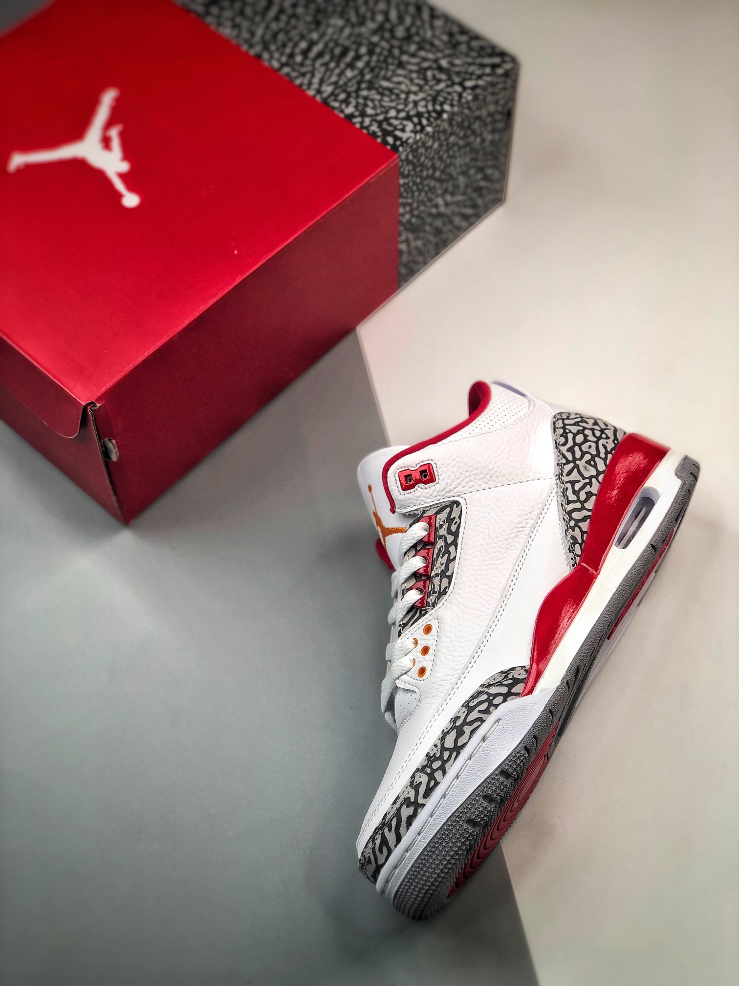 NIKE Air Jordan 3