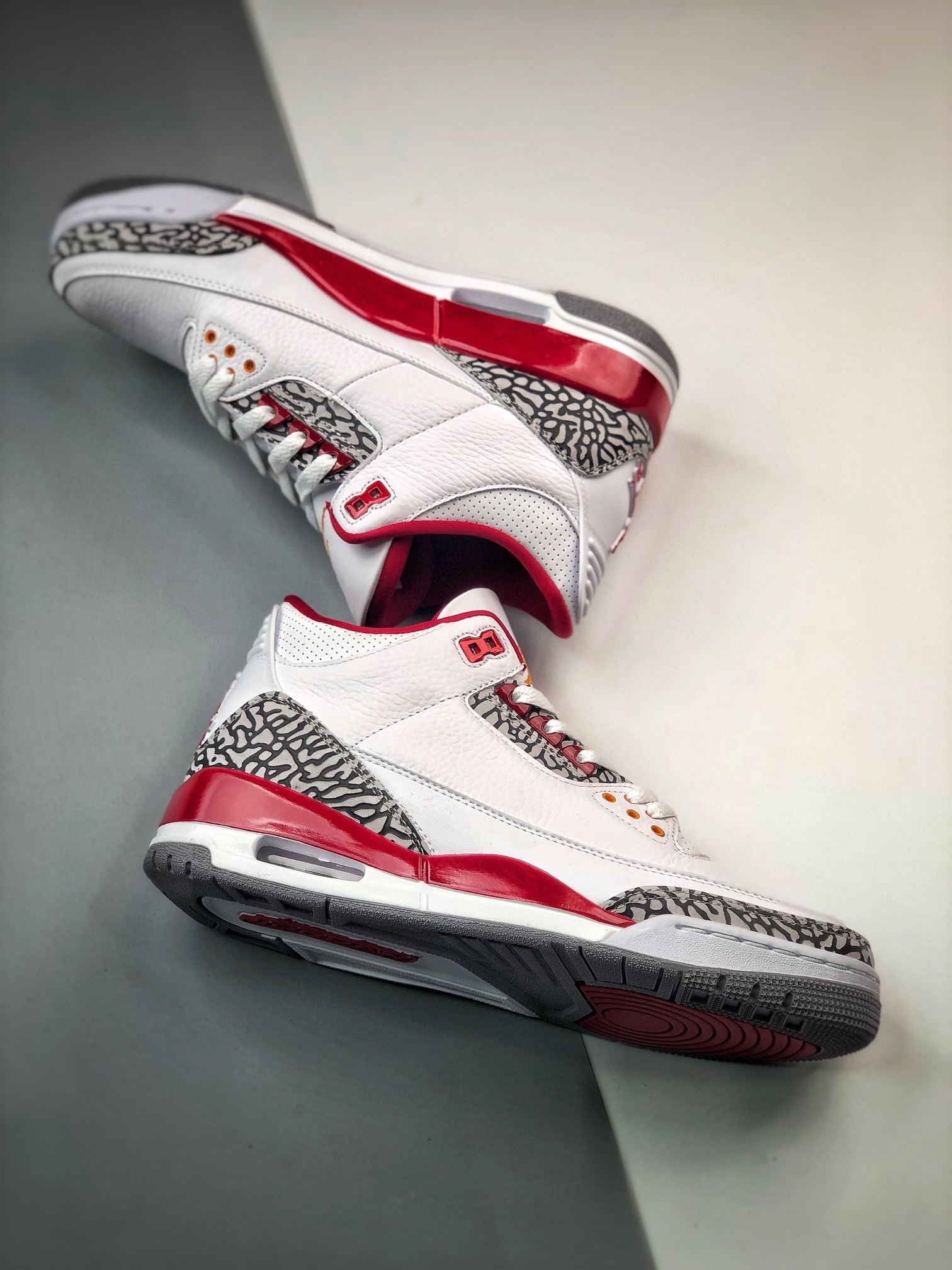NIKE Air Jordan 3