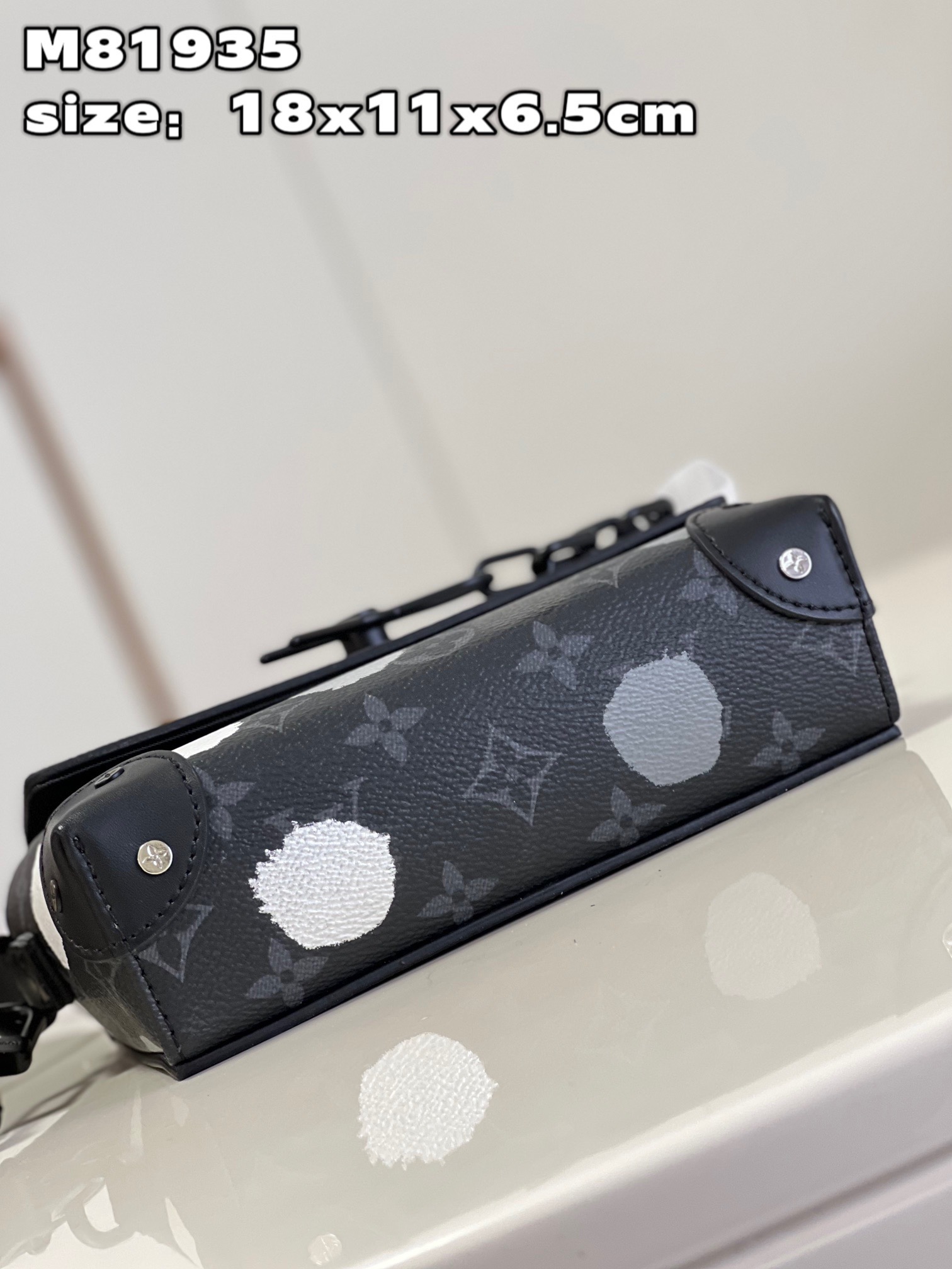 L*ouis V*uitton Top Bag