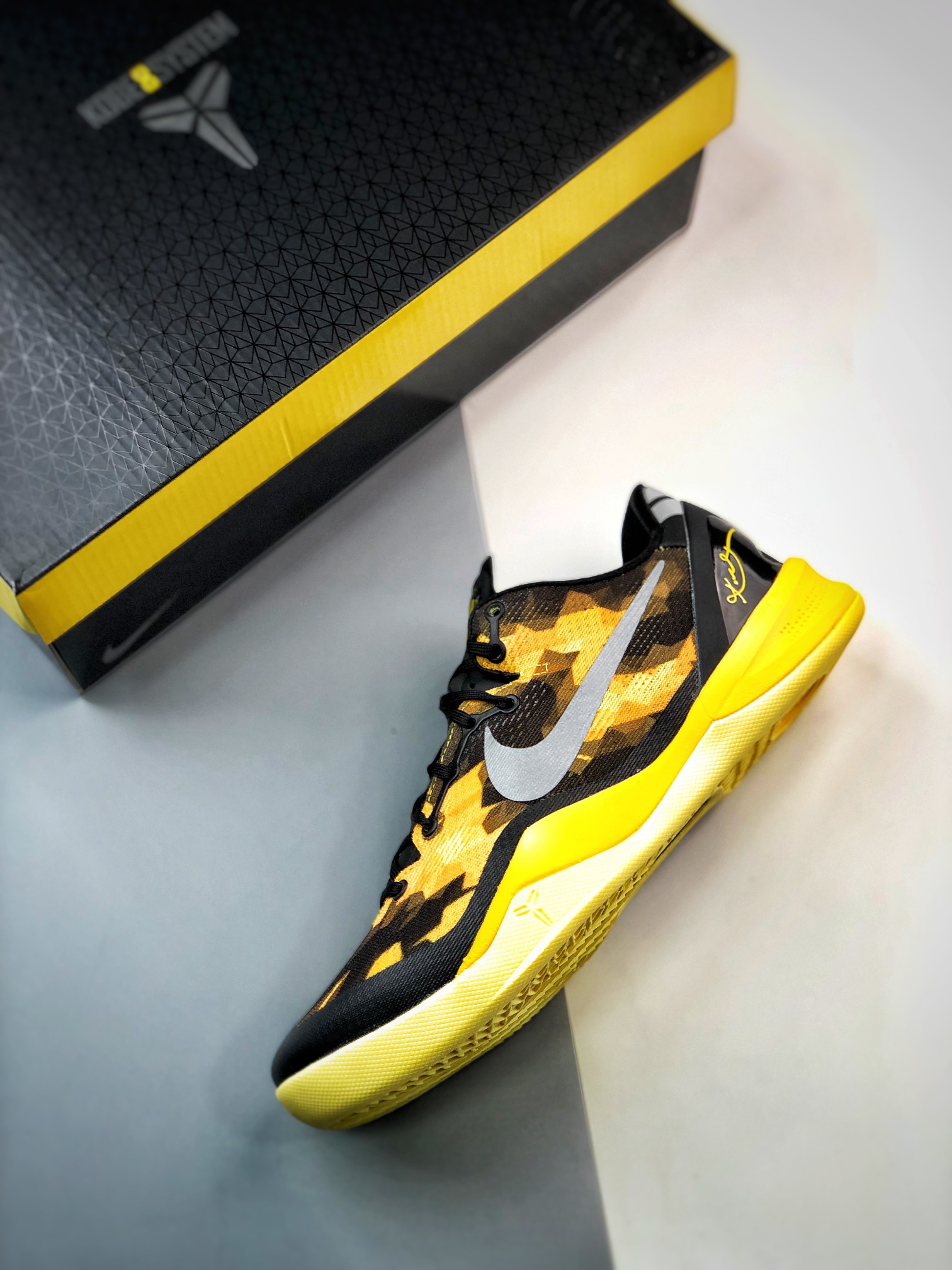 Nike zoom kobe8 system