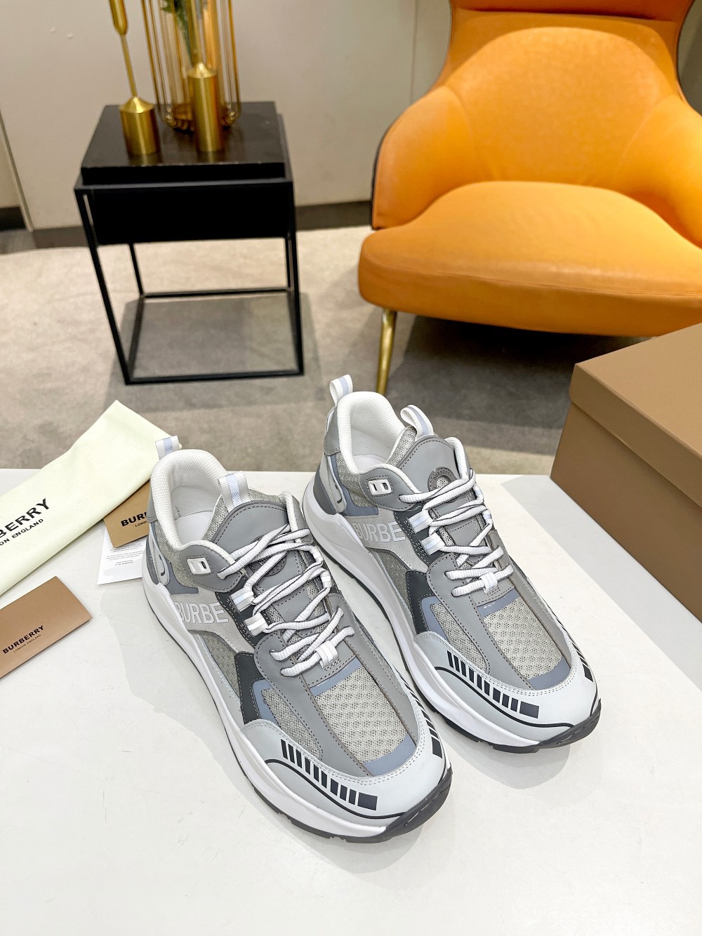 Men B*rberry Sneaker （）