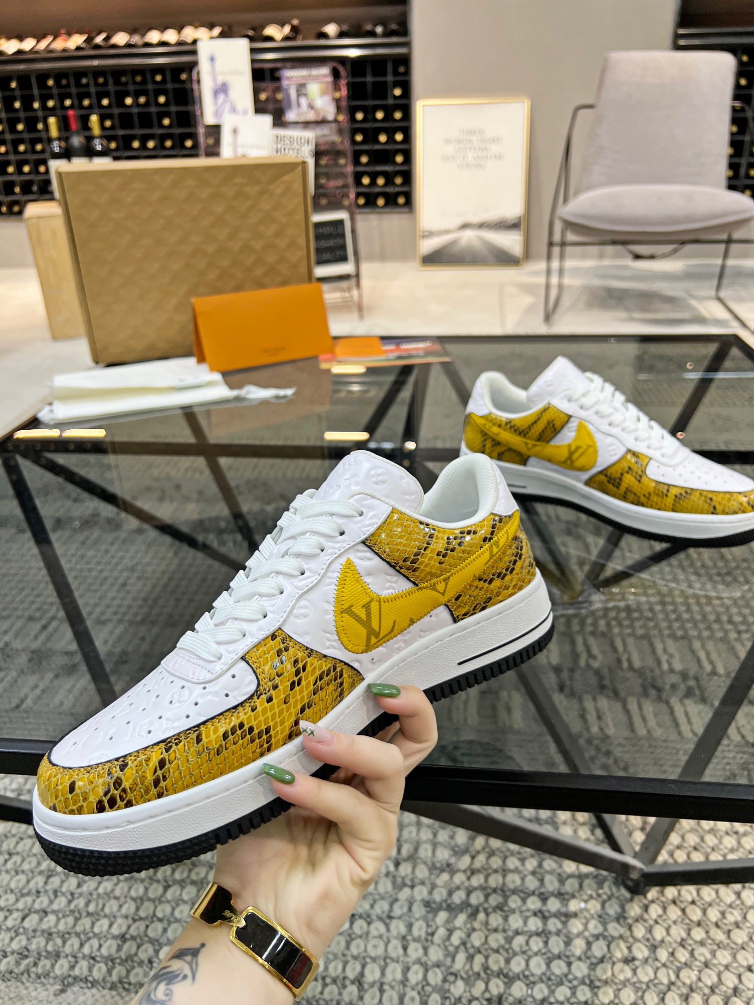 Men Women L*ouis V*uitton x NIKE Sneakers Maikesneakers