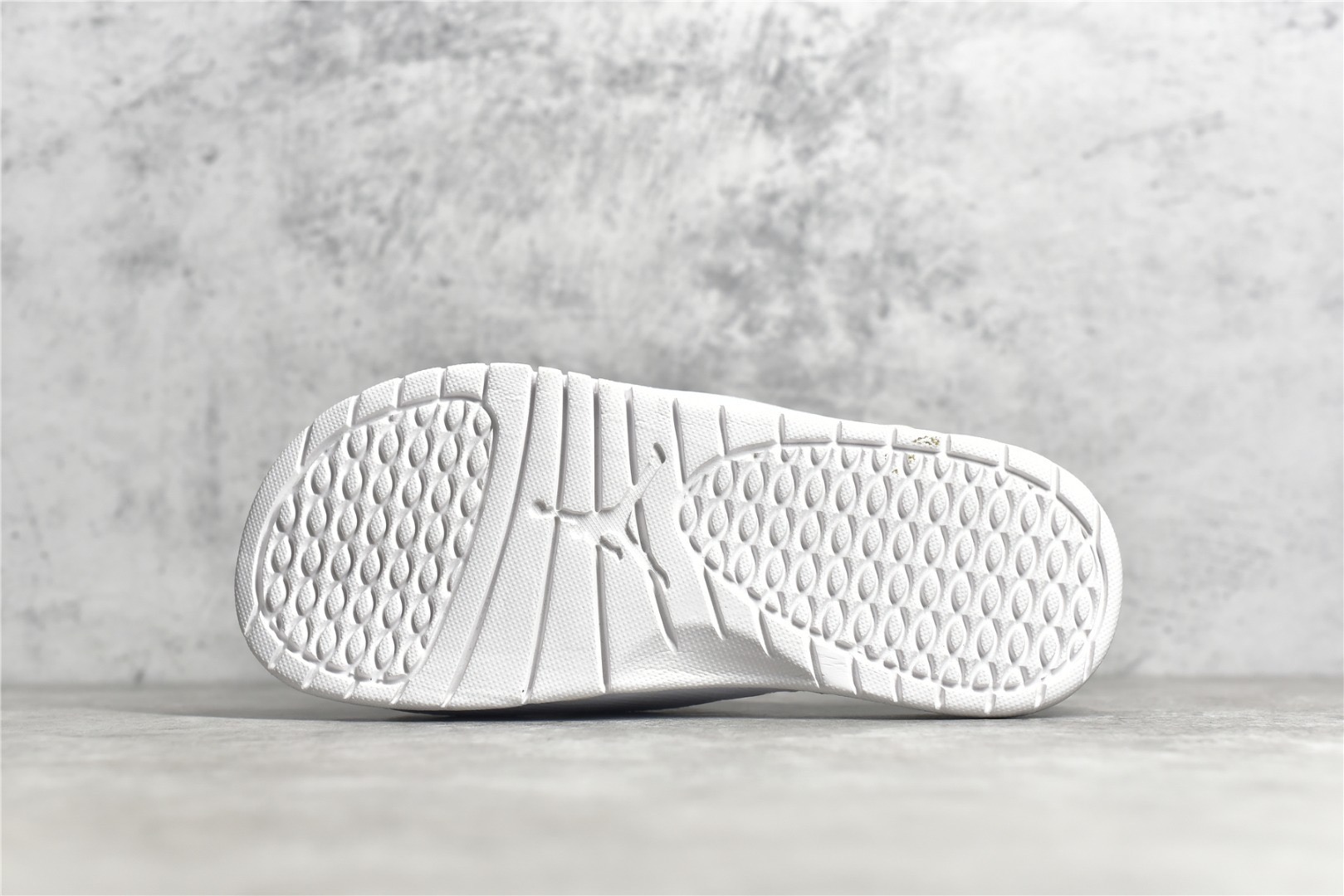 Nike Air Jordan 11 Slippers