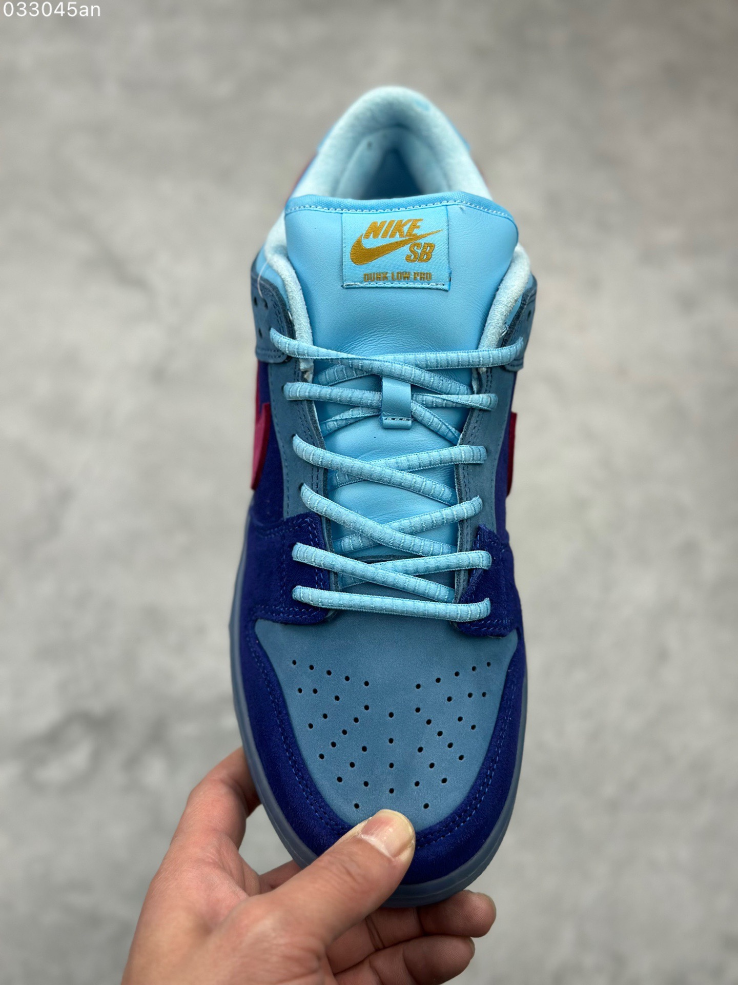 Nike SB Dunk Low
