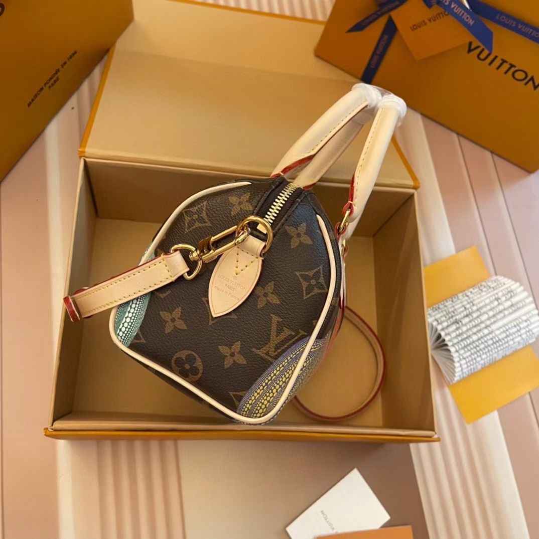 L*ouis V*uitton Top Bag