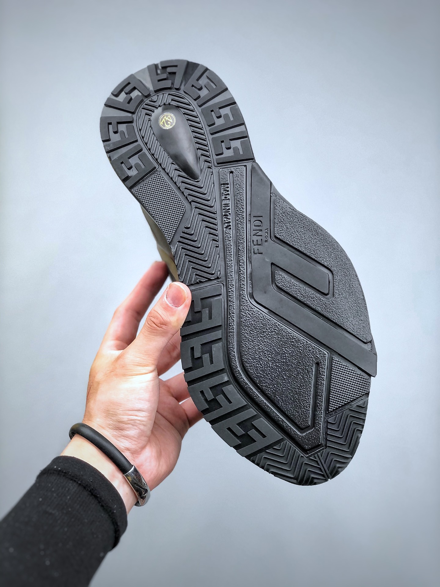 Men F*endi Top Sneaker （ ）