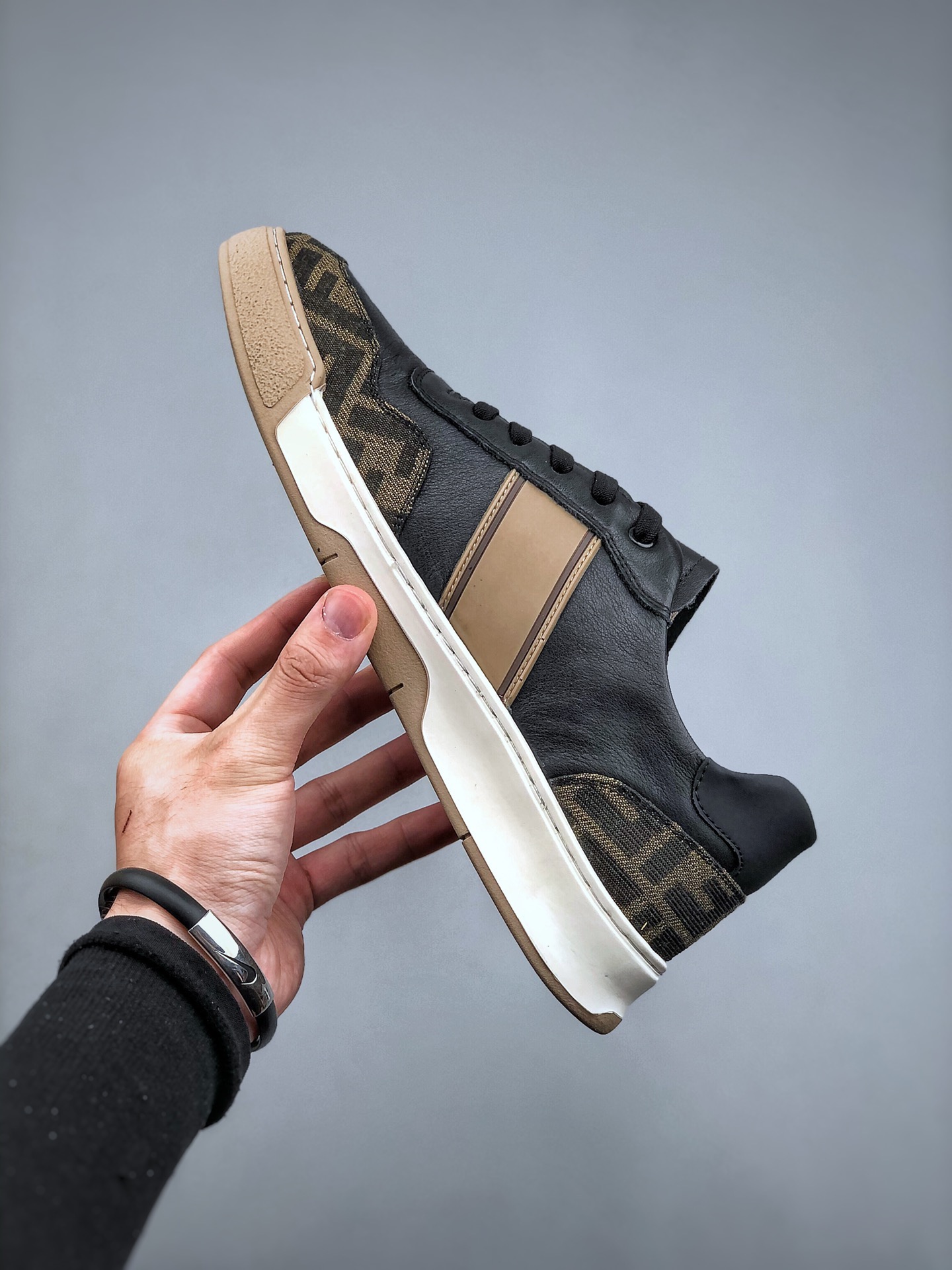 Men F*endi Top Sneaker ( )