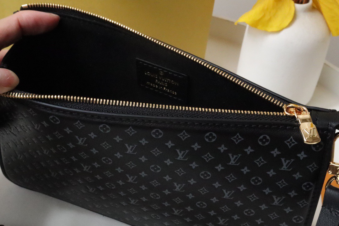 L*ouis V*uitton Top Bag