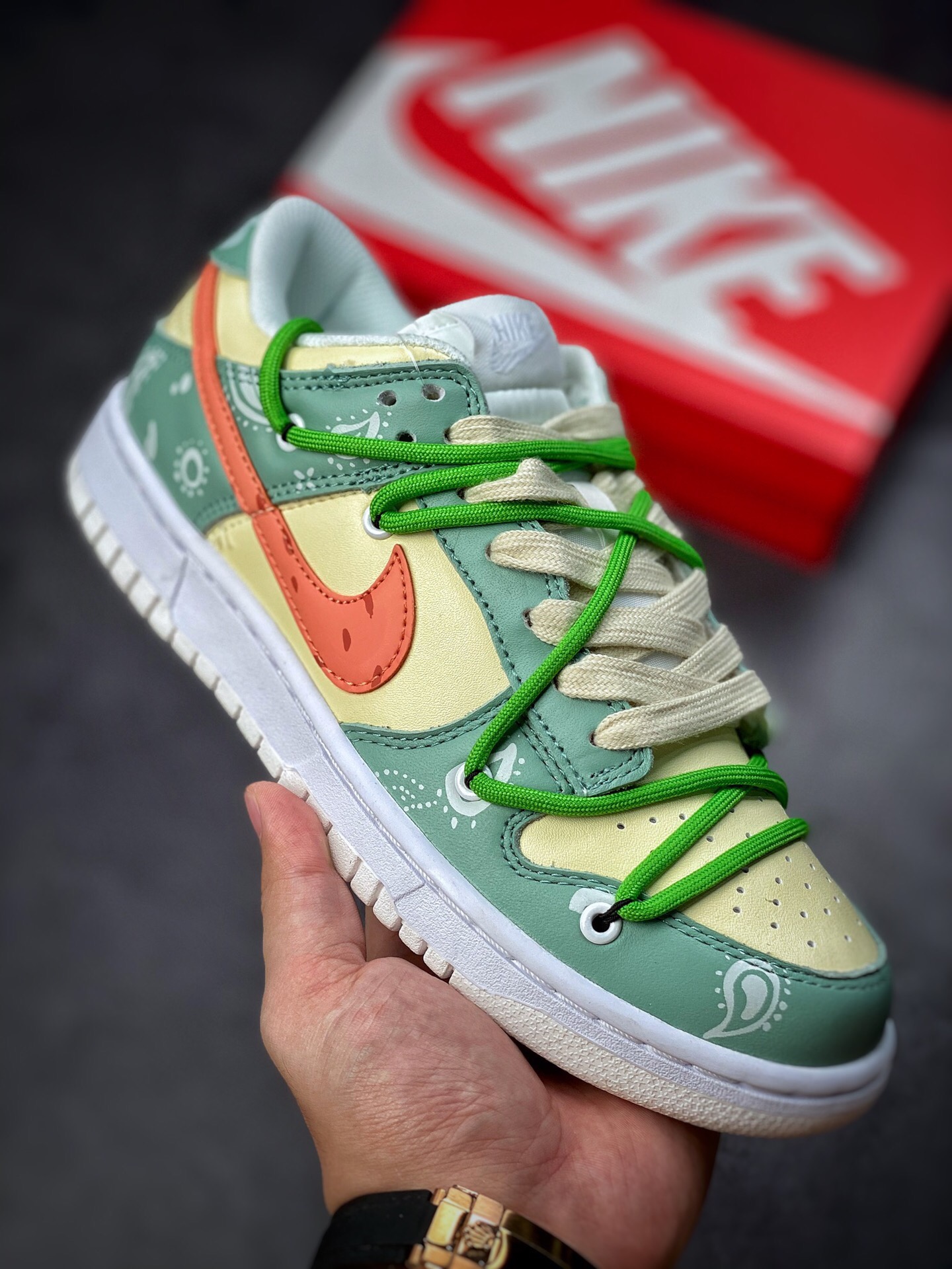 Nike SB Dunk Low