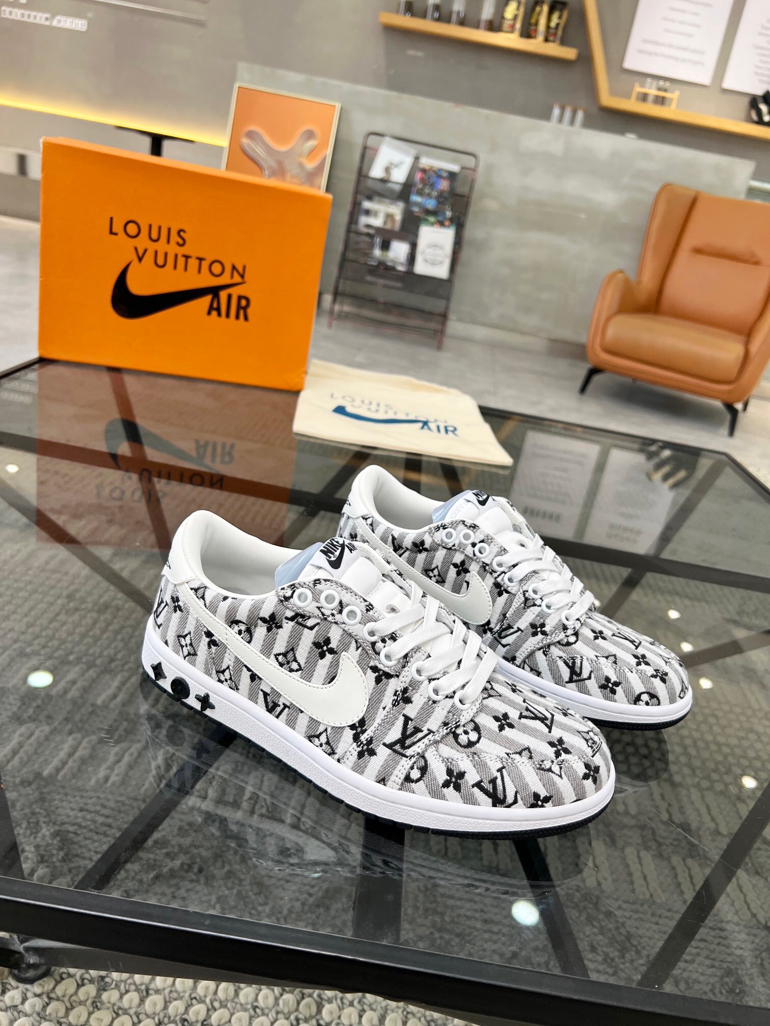 Men L*ouis V*uitton x NIKE Sneakers Maikesneakers