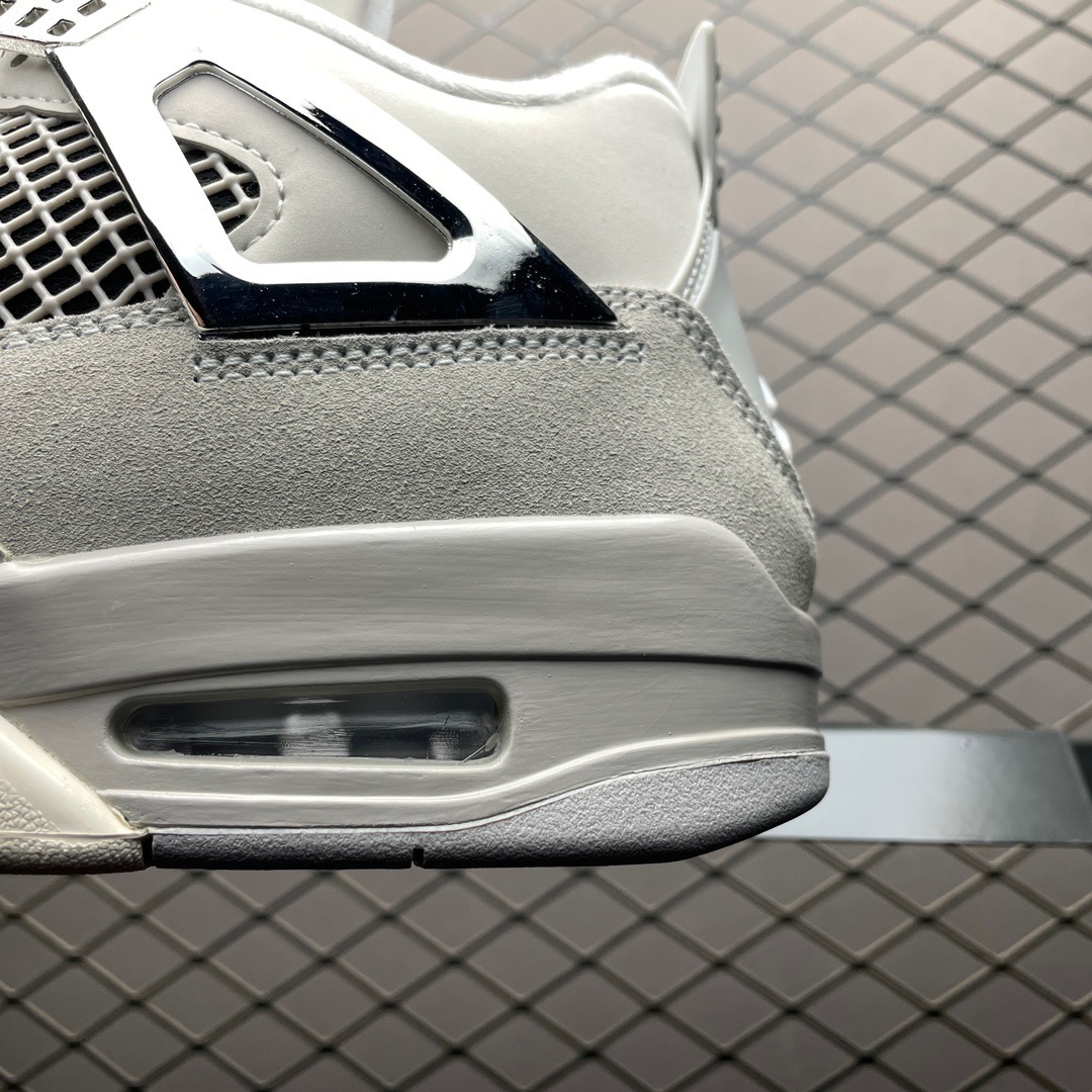 Top quality Air Jordan 4 sneaker
