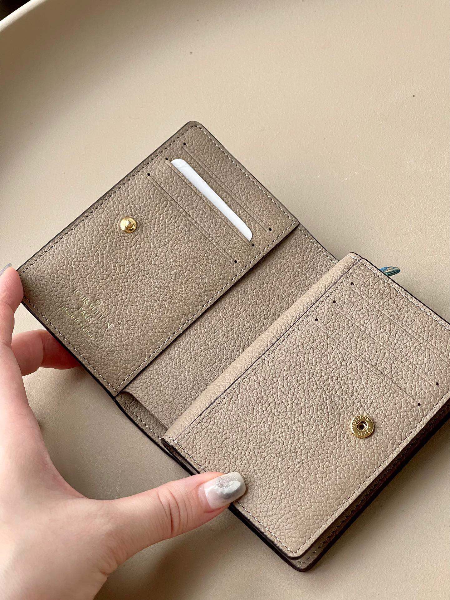 L*ouis V*uitton Top Bag