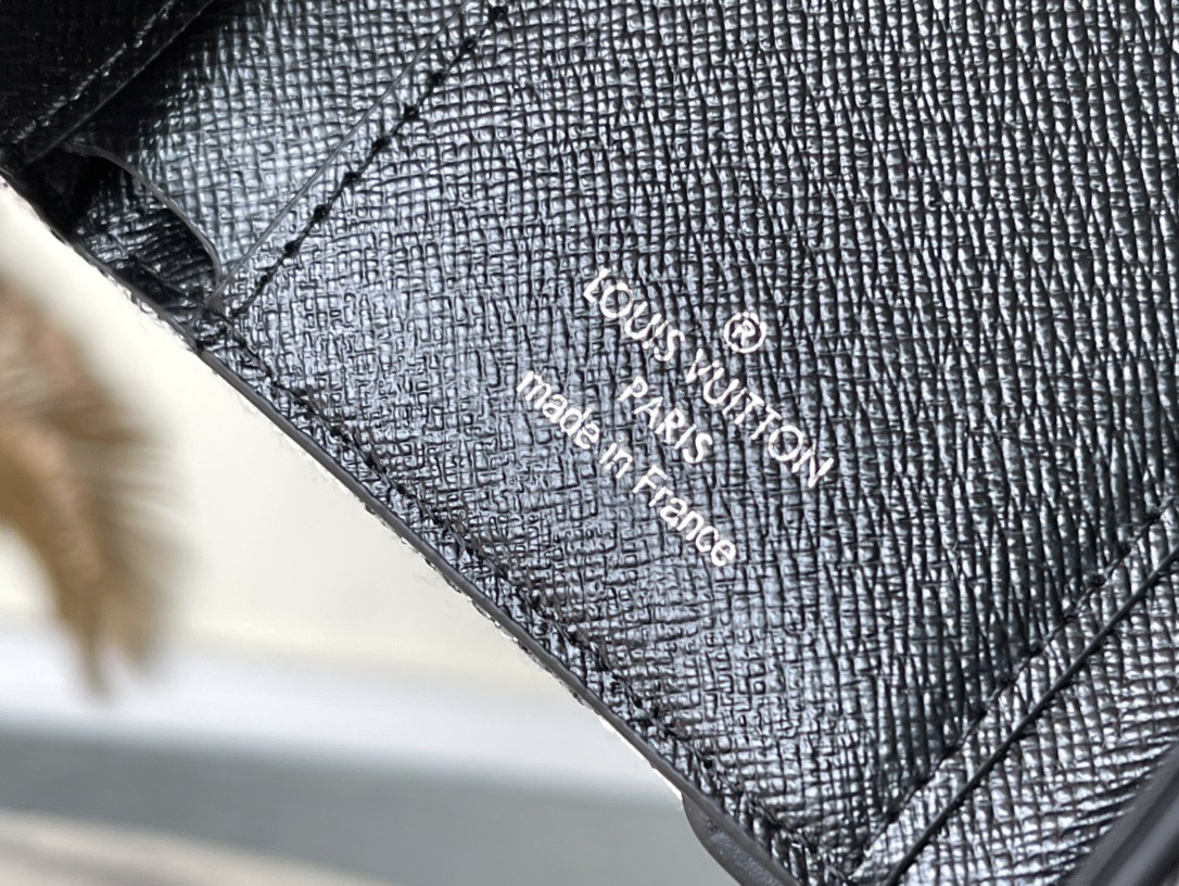 L*ouis V*uitton Top Bag