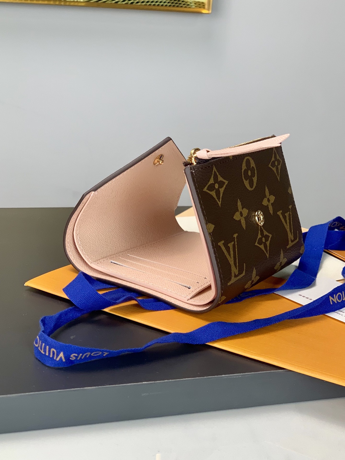 L*ouis V*uitton Top Bag