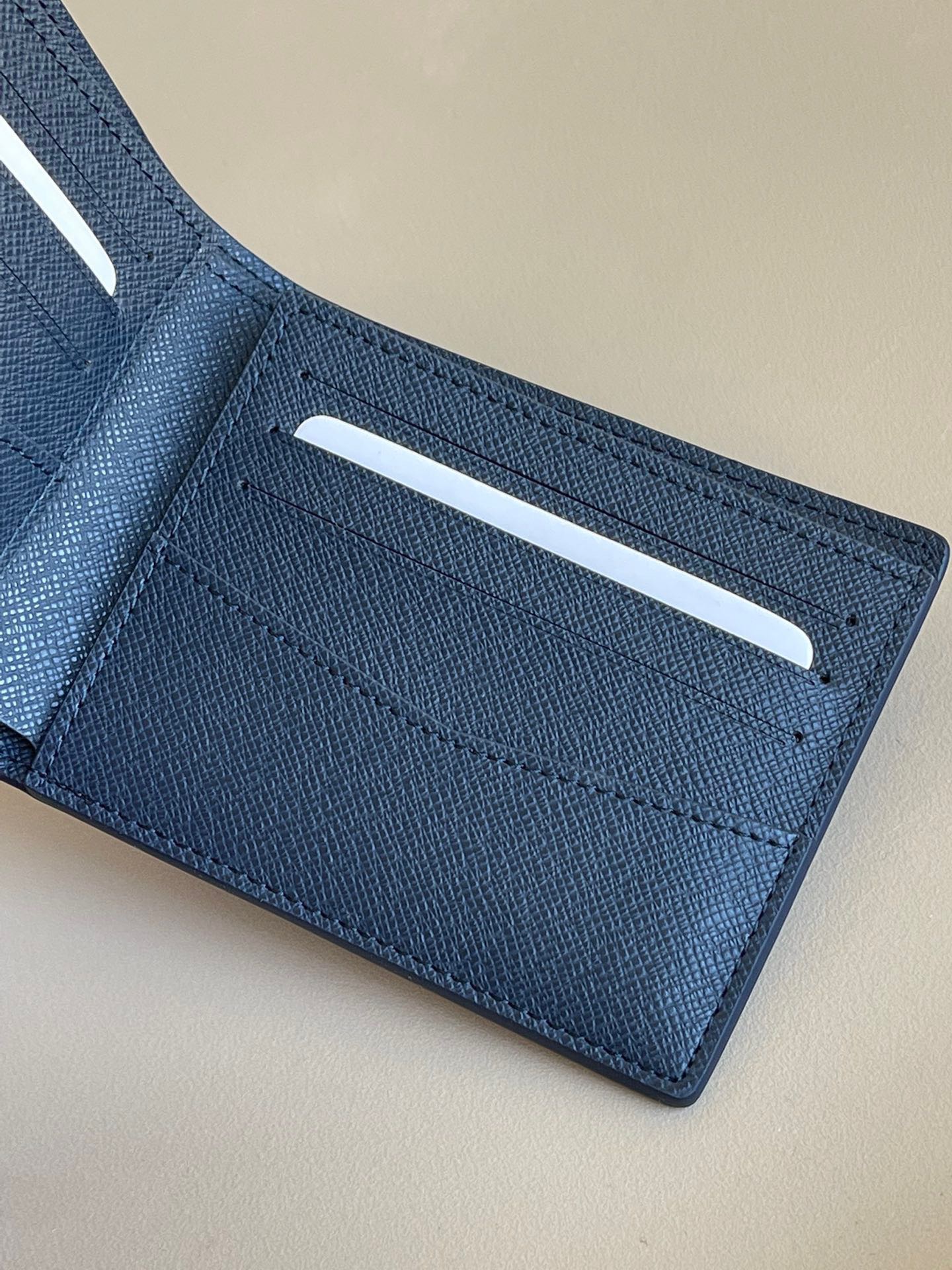 L*ouis V*uitton Top Bag