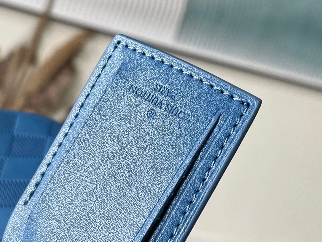 L*ouis V*uitton Top Bag