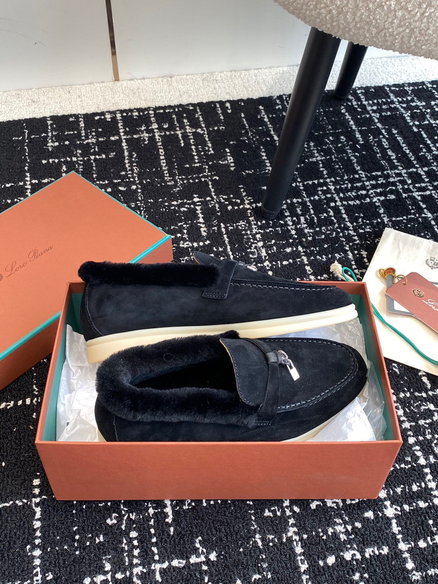 Women L*oro P*iana Top Loafer （）