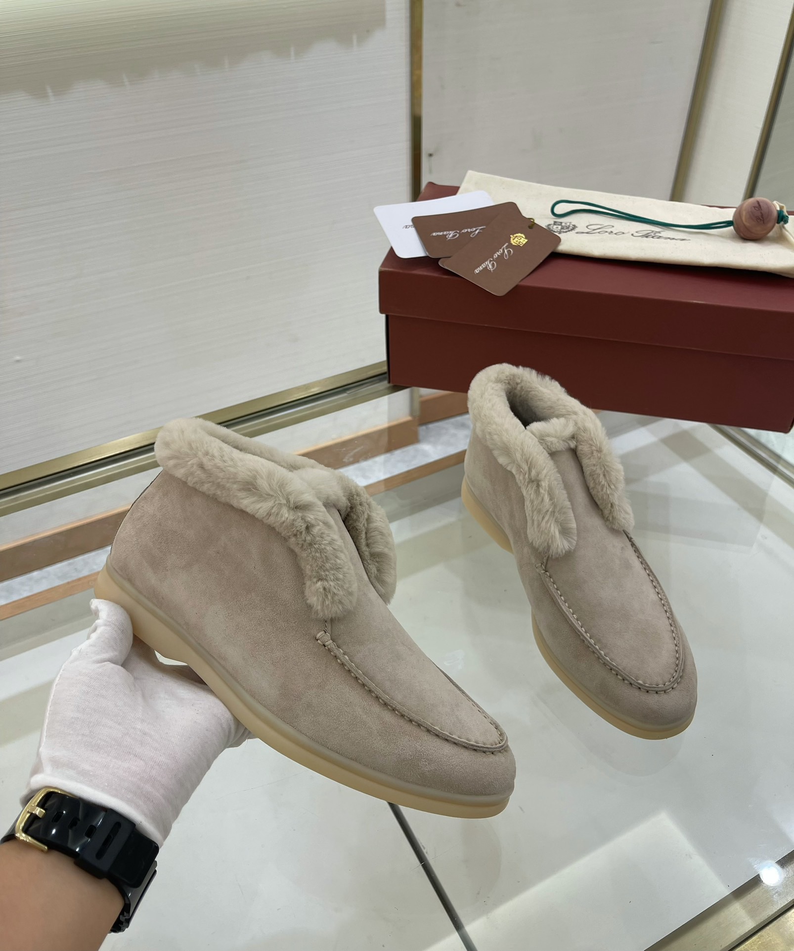 Women L*oro P*iana Top Loafer （）